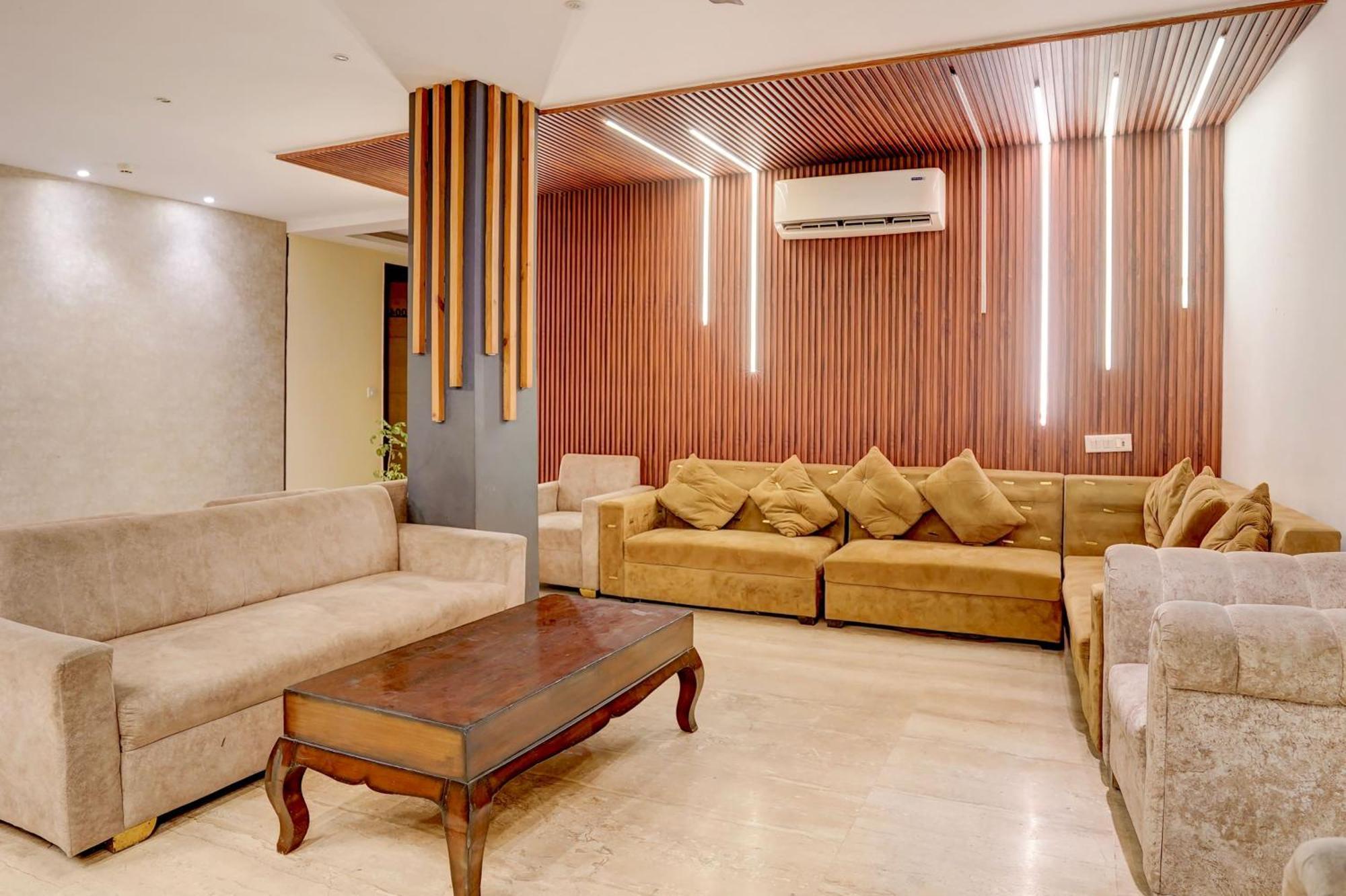 Townhouse Airport Road Delhi Hotel 4*