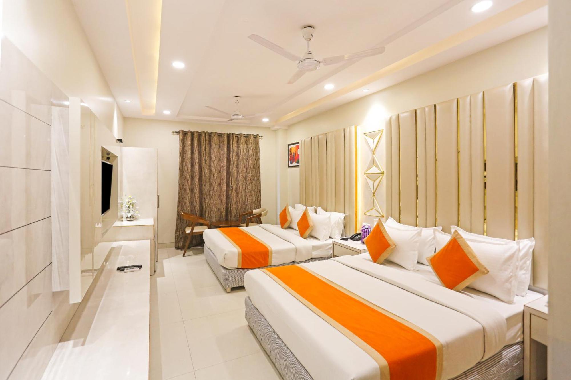 Worth Newly Bulit - Hotel New Delhi