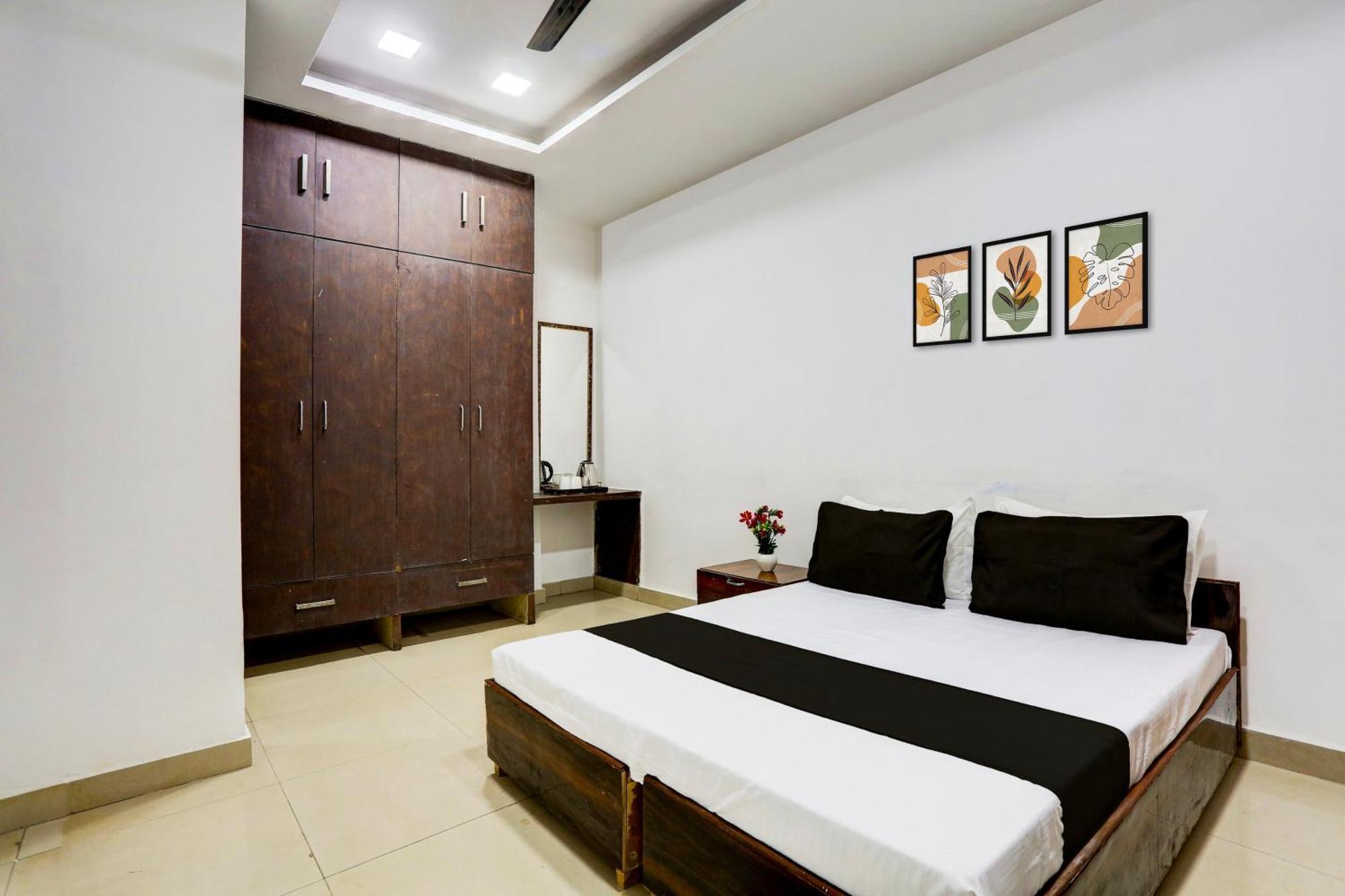 Hotel O Maharaja 3*