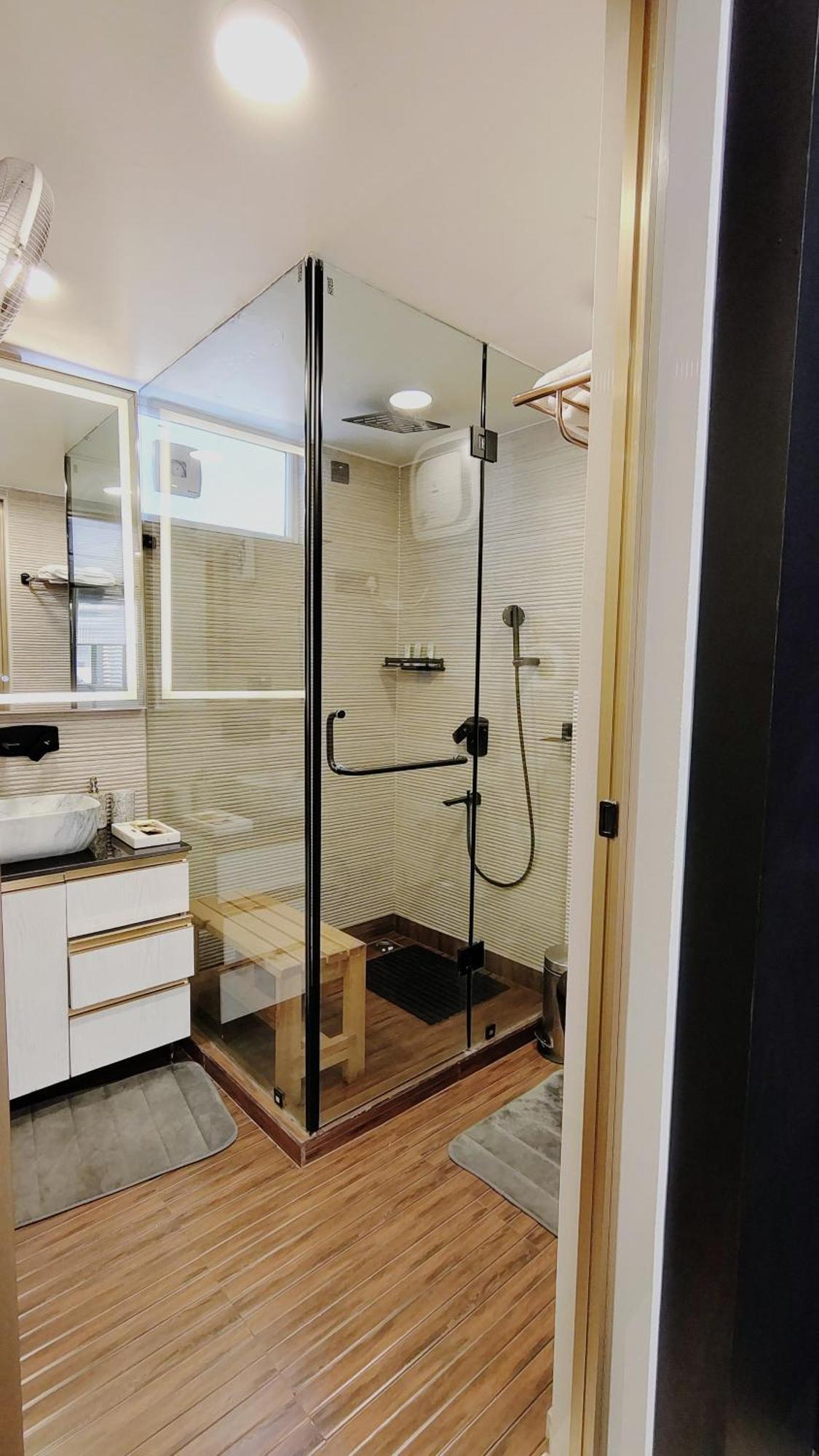 Homestay Luxurious & Private Penthouse New Delhi