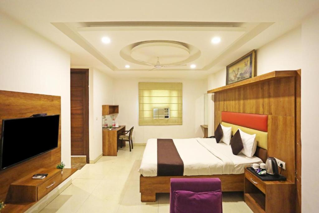 Urban Luxury Hotel 3*
