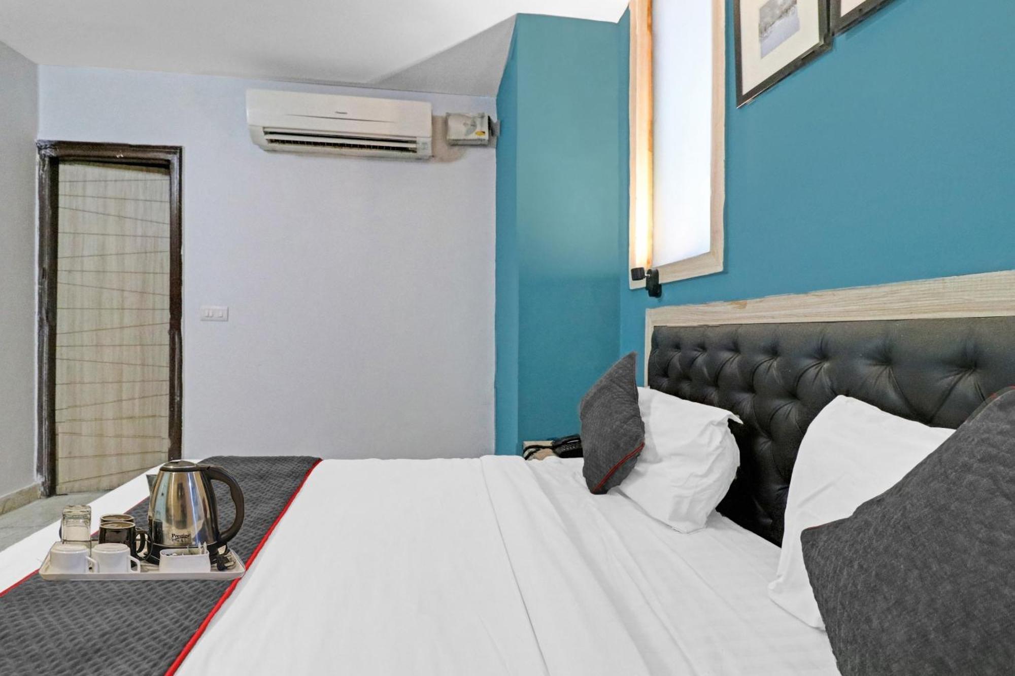 Townhouse Royal New Delhi