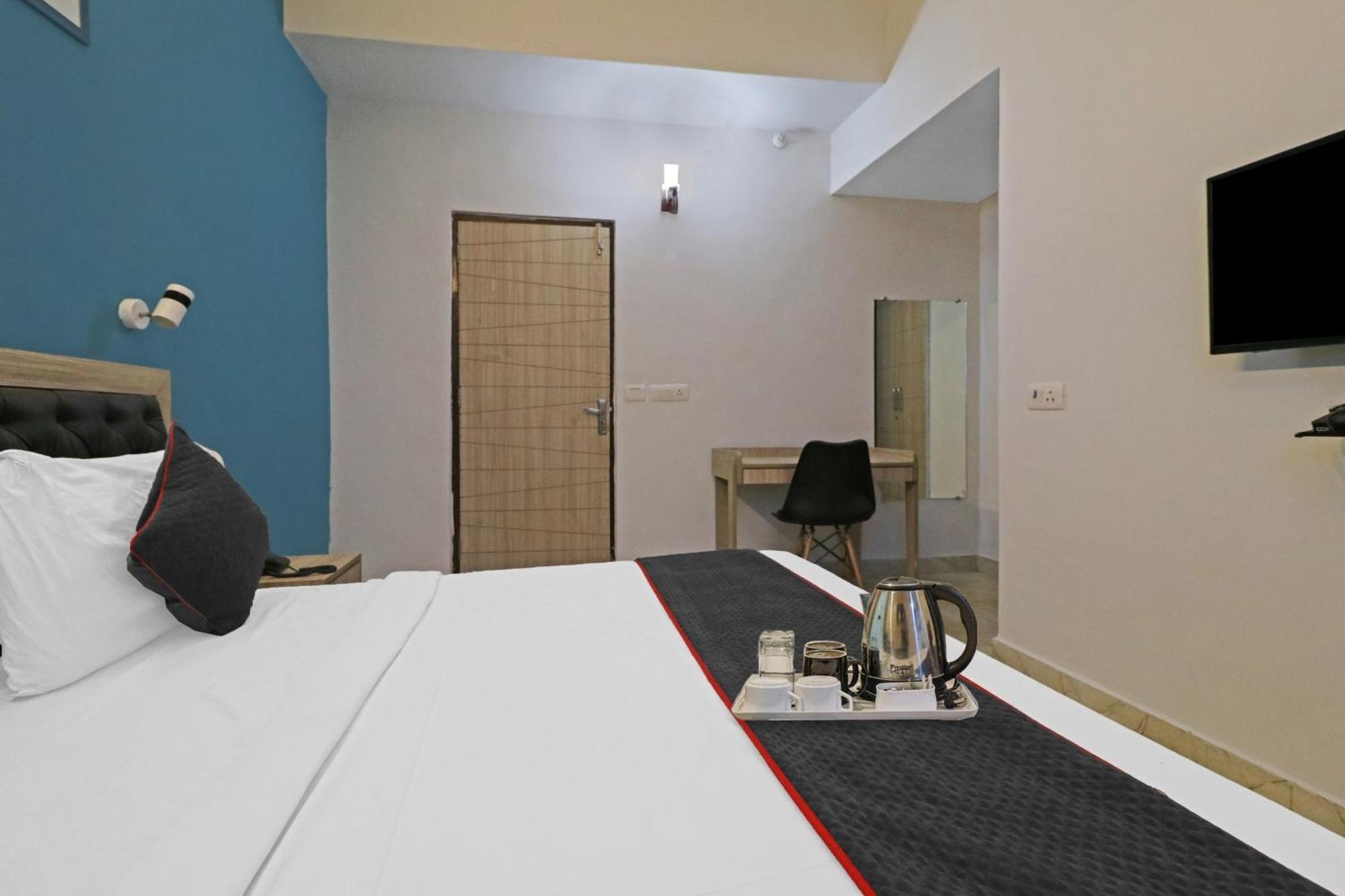 Townhouse Royal Hotel *
