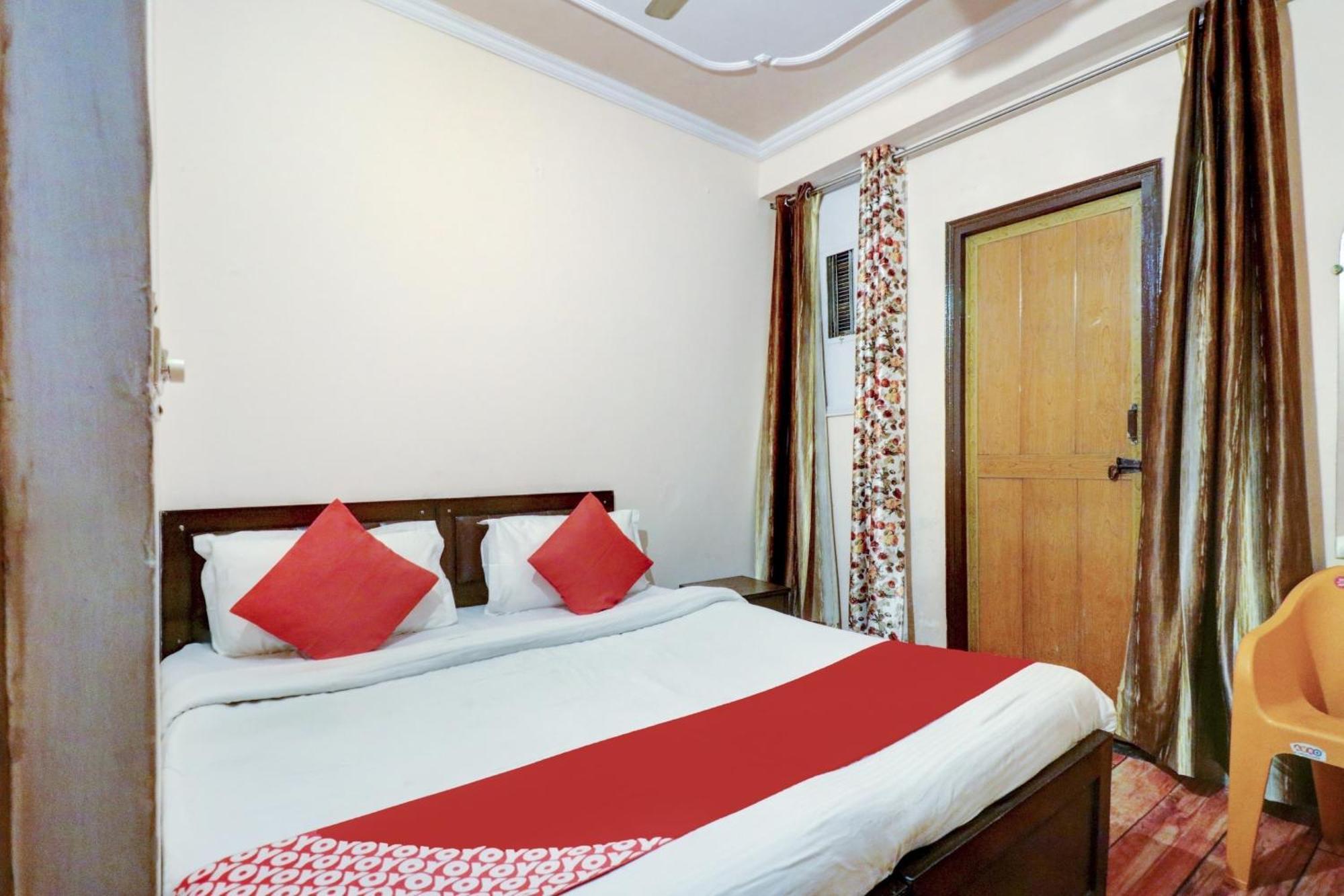 O Ratiram Hotel 3*