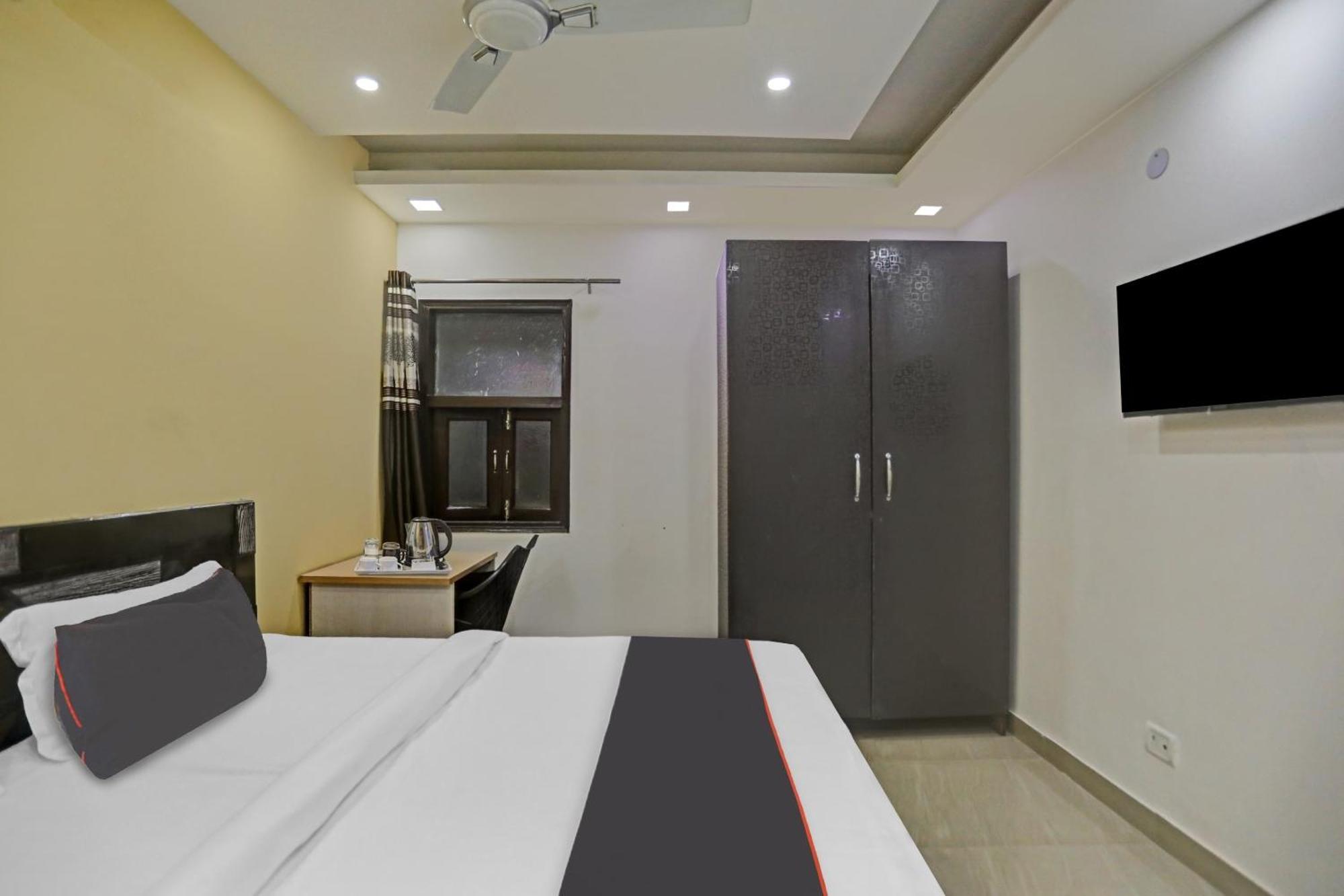 Collection O Nirvana Residency Near Lotus Temple 4* New Delhi