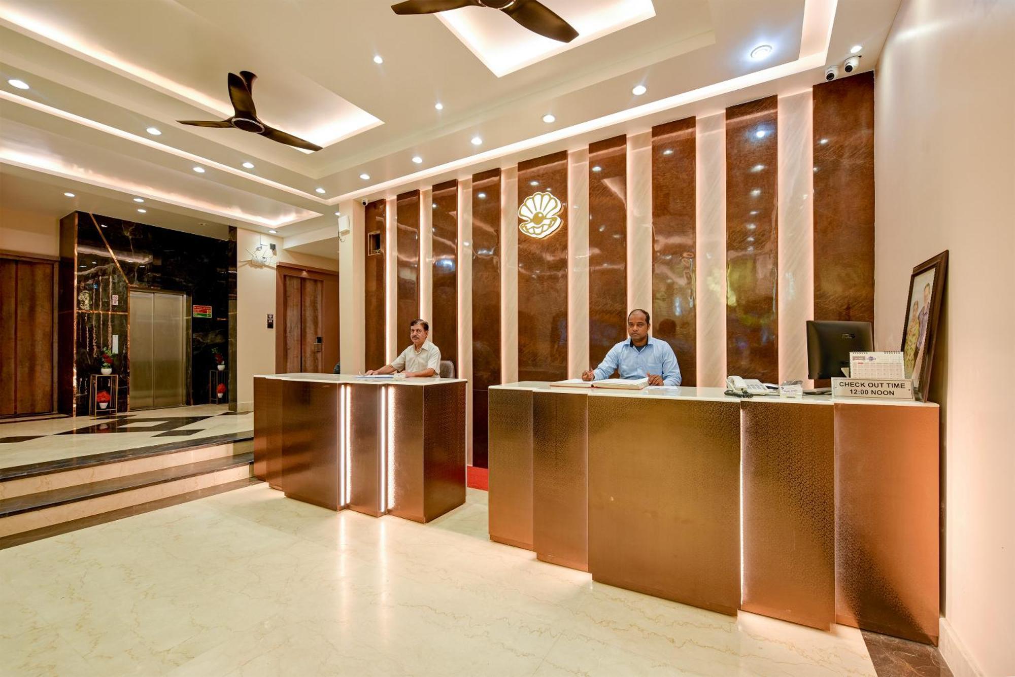 Hotel Pearl Plaza Near Railway Station New Delhi