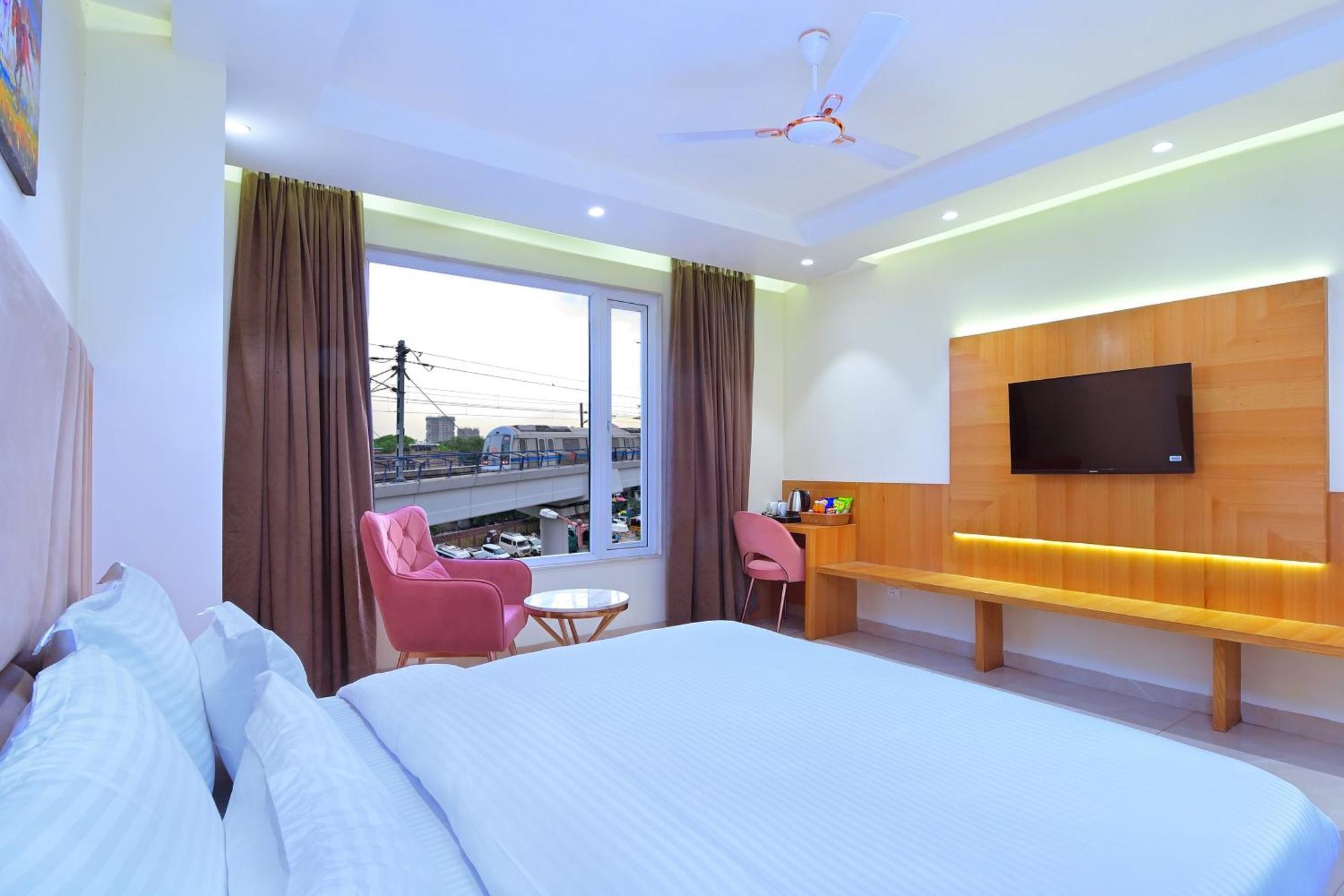 Shandon-2 Mins From Connaught Place 4*