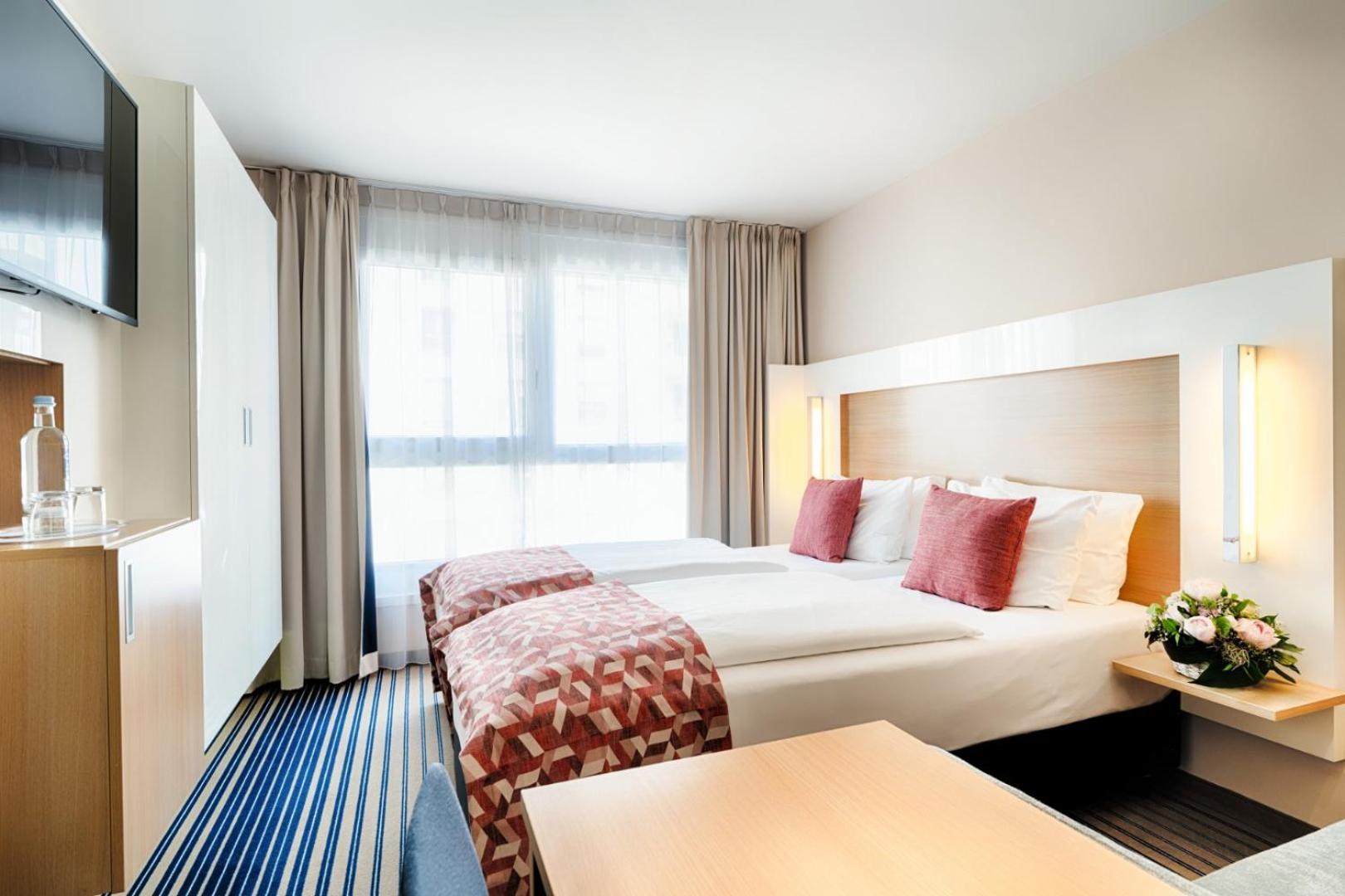 The Atlantis Near Delhi Airport 4*