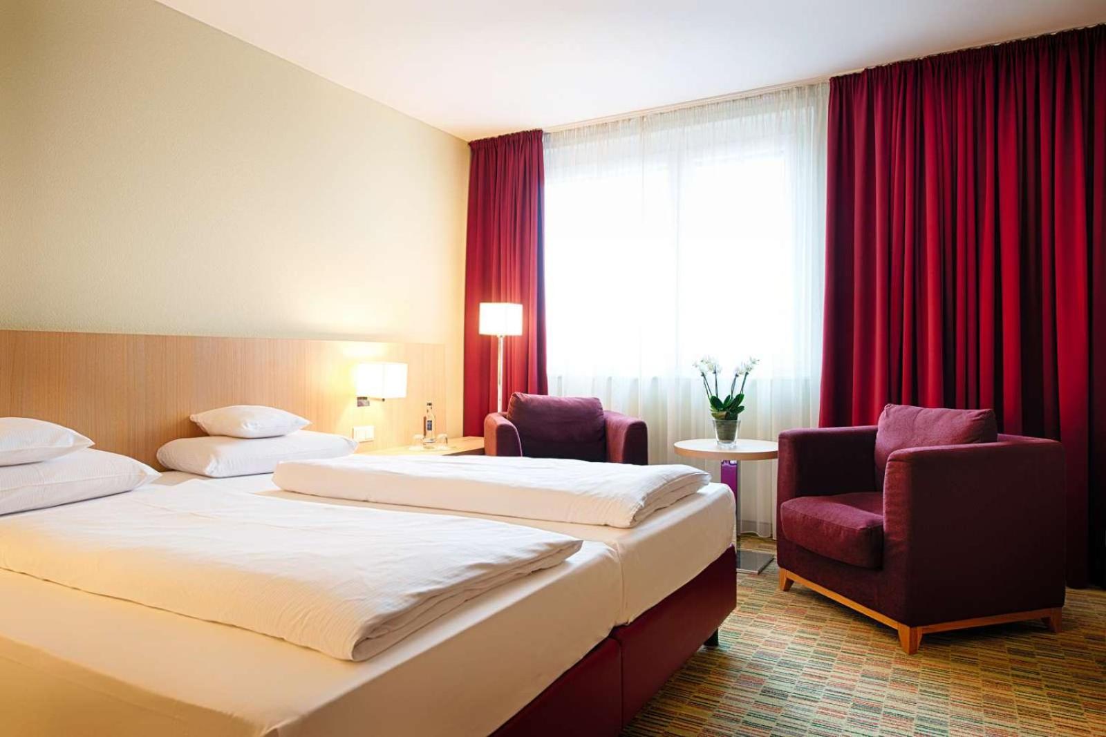 The Atlantis Near Delhi Airport Hotel 4*