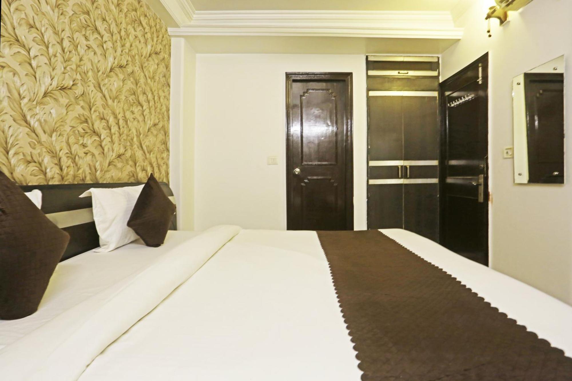 Delhi Aerocity Aparthotel *