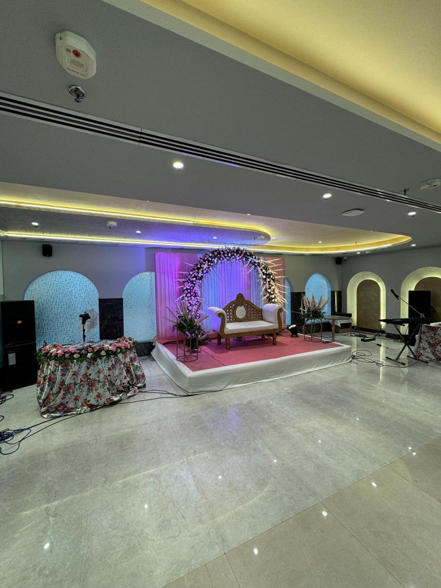Hotel Star By Star Group