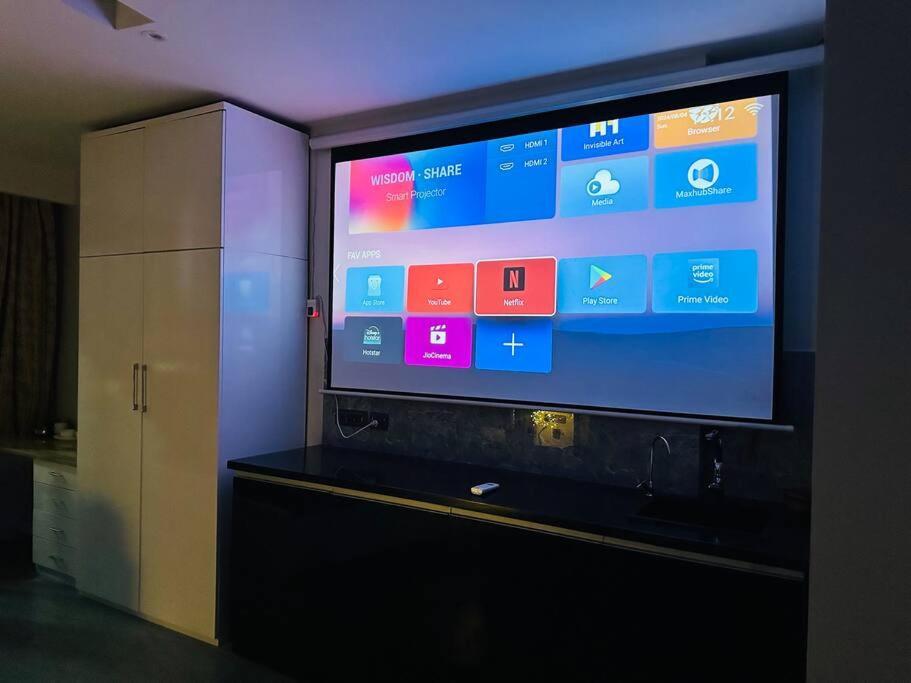 Apartment Private Theatre At Supernova 38th Floor New Delhi