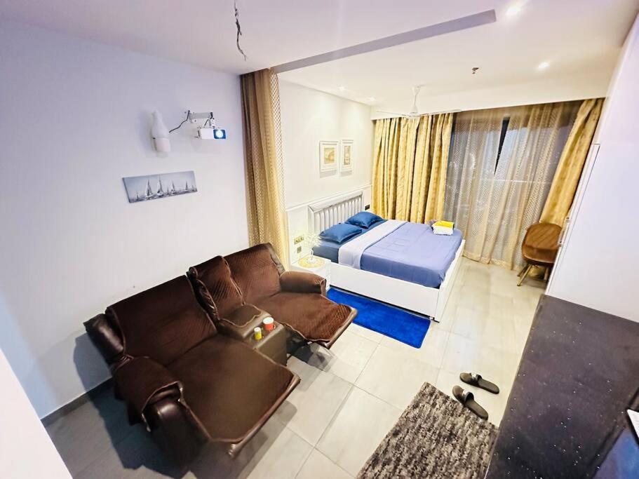 Private Theatre At Supernova 38th Floor Apartment *