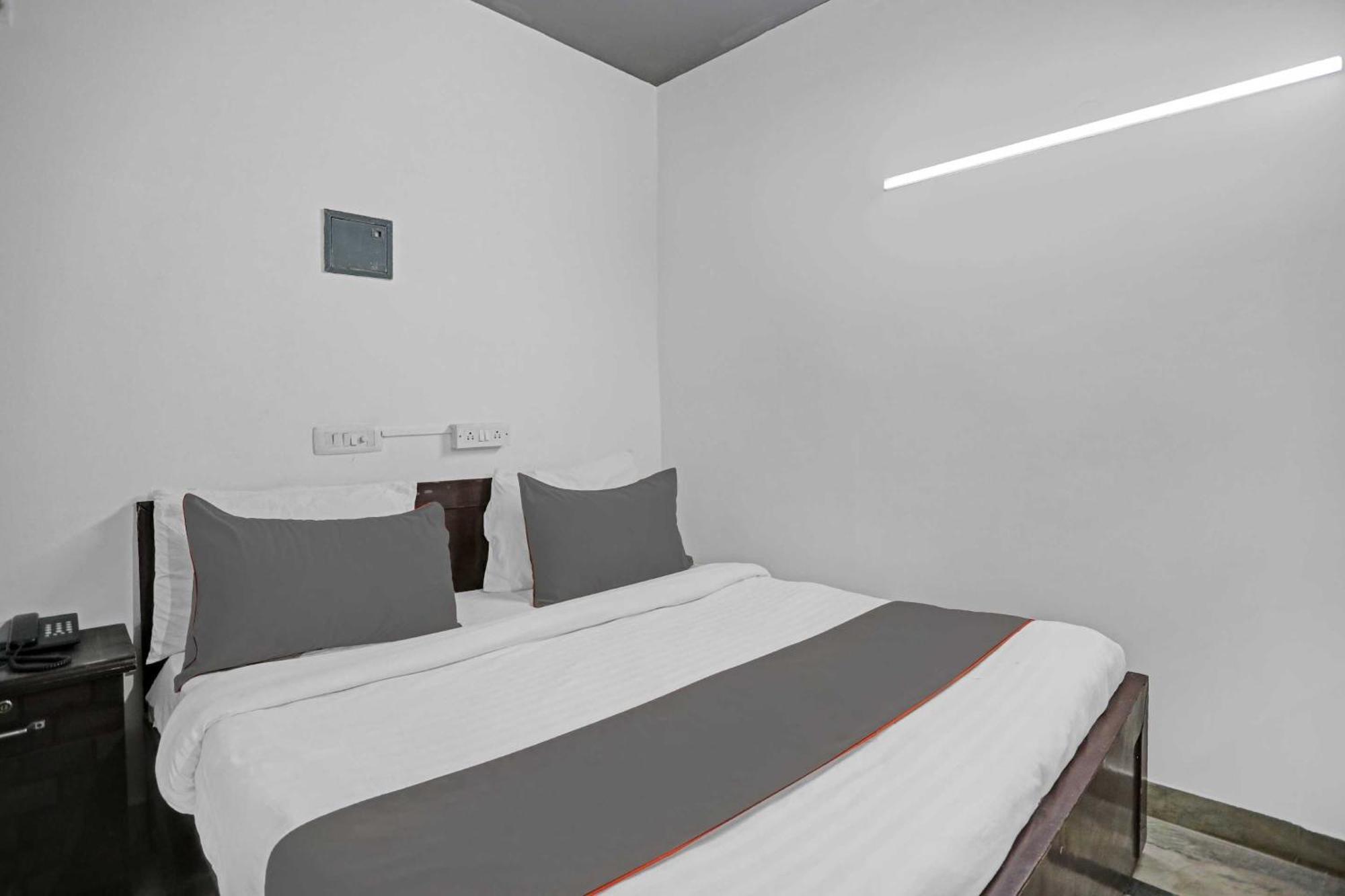O The Premium 4* New Delhi