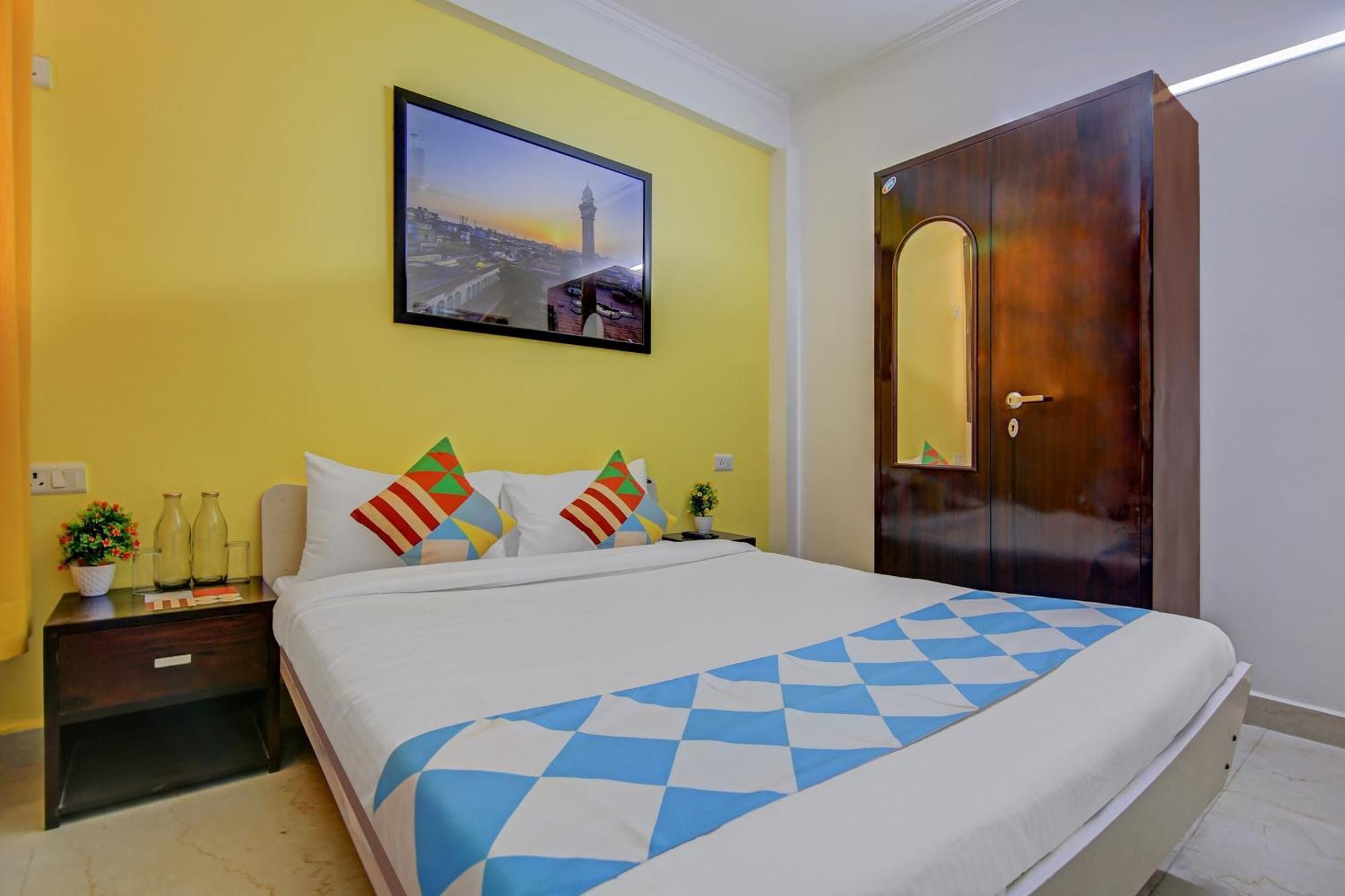 Town House Saket Residency Nova Deli