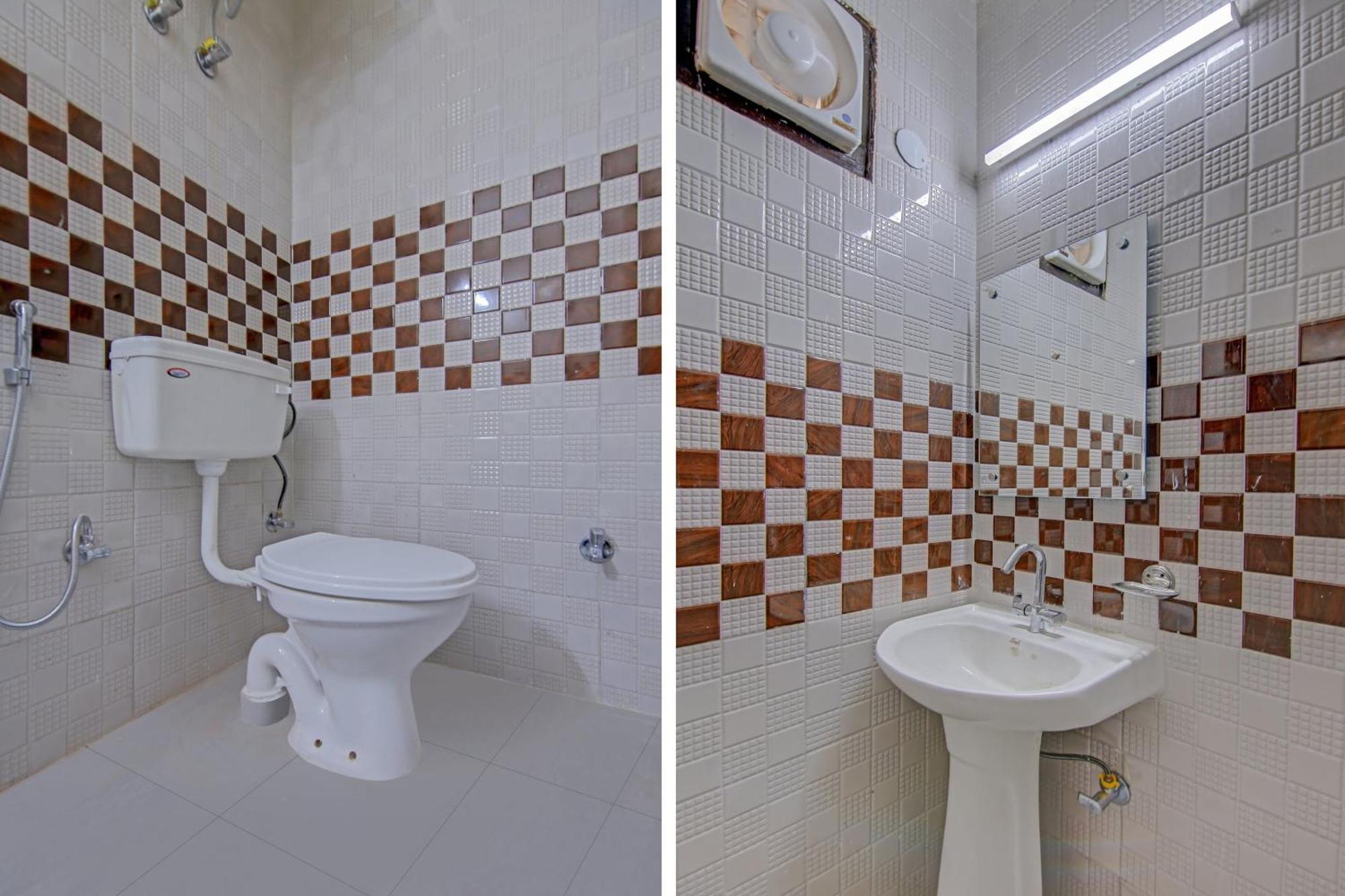 Town House Saket Residency 4* Nova Deli