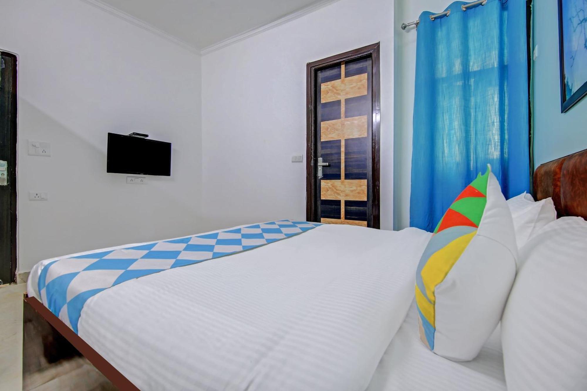 Hotel Town House Saket Residency Nova Deli