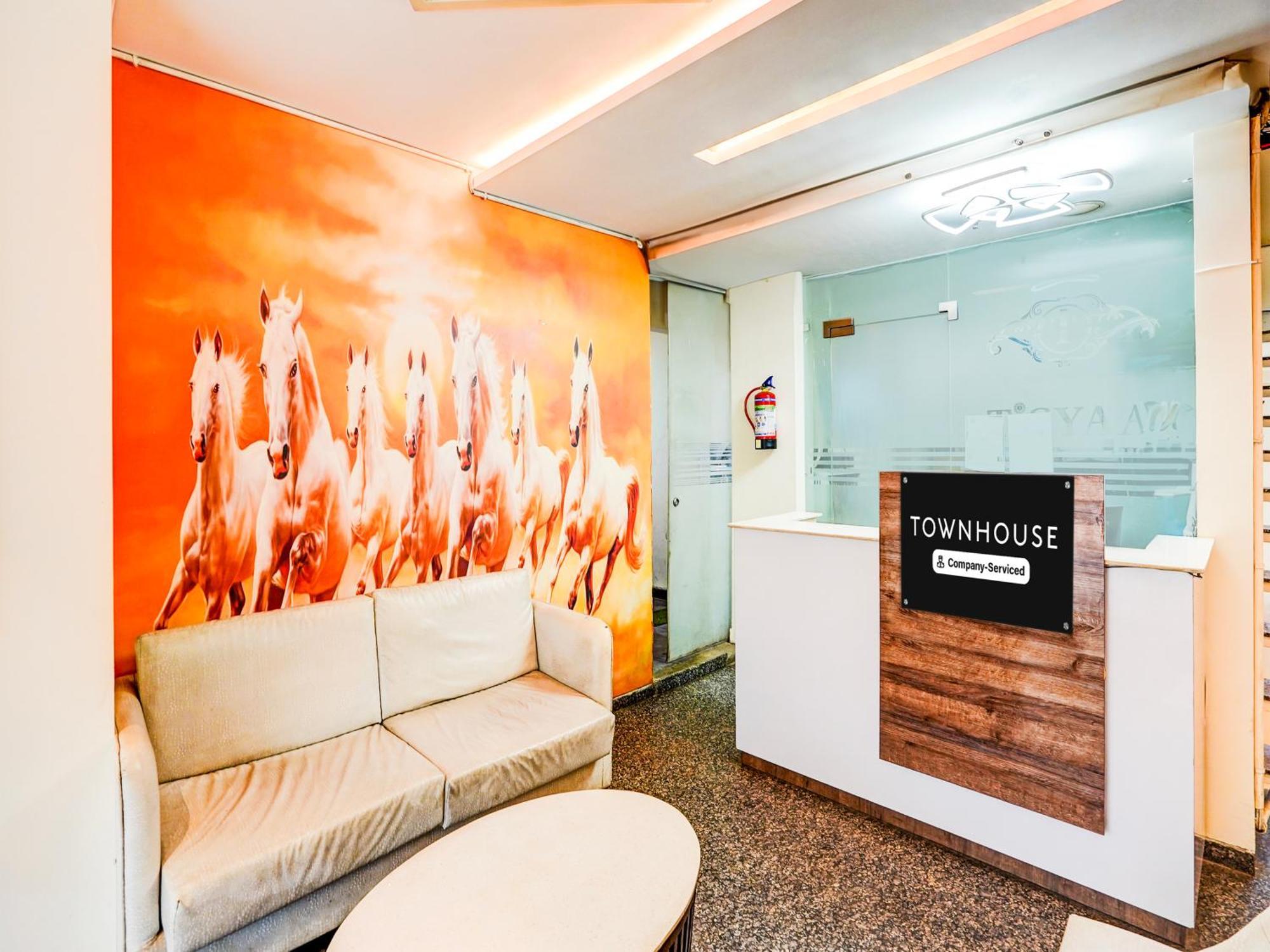Hotel Super Townhouse Pitampura West Enclave Delhi (National Capital Territory of India)