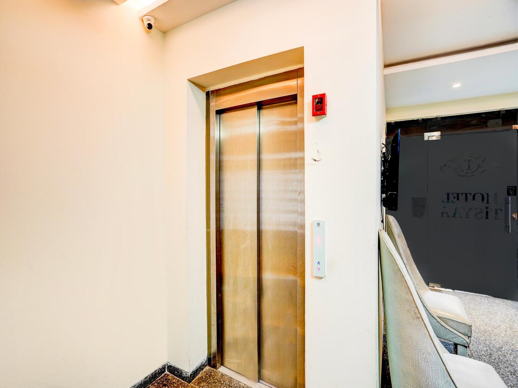 Hotel Super Townhouse Pitampura West Enclave Delhi (National Capital Territory of India)