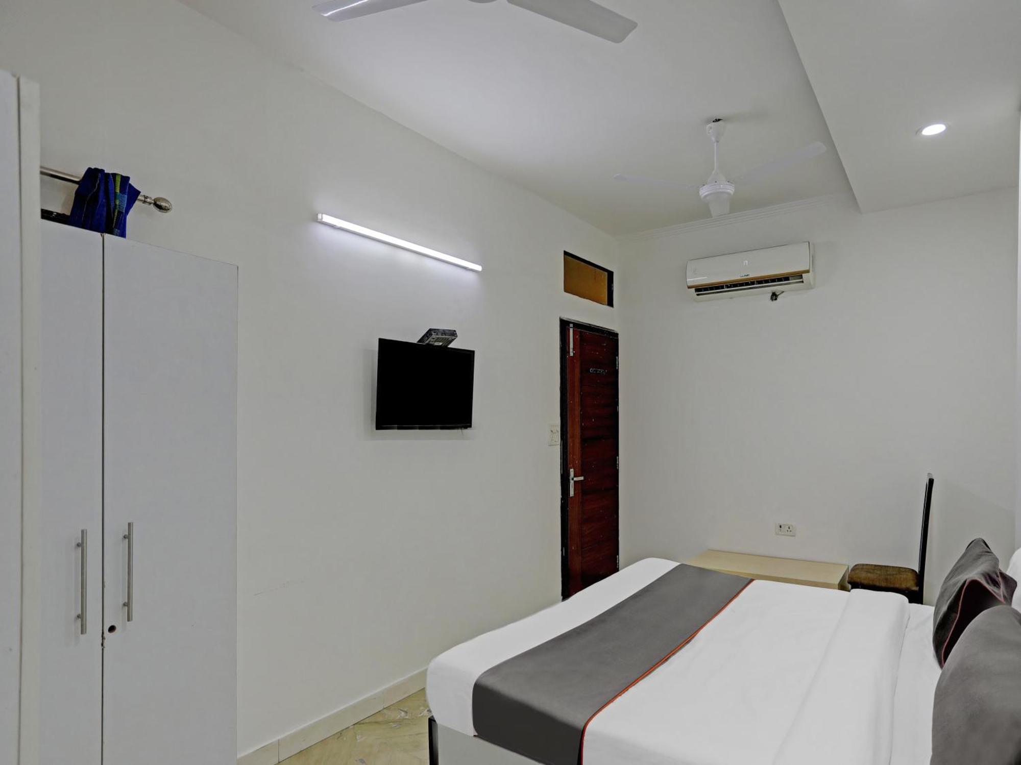 Hotel The Pinaki Residency
