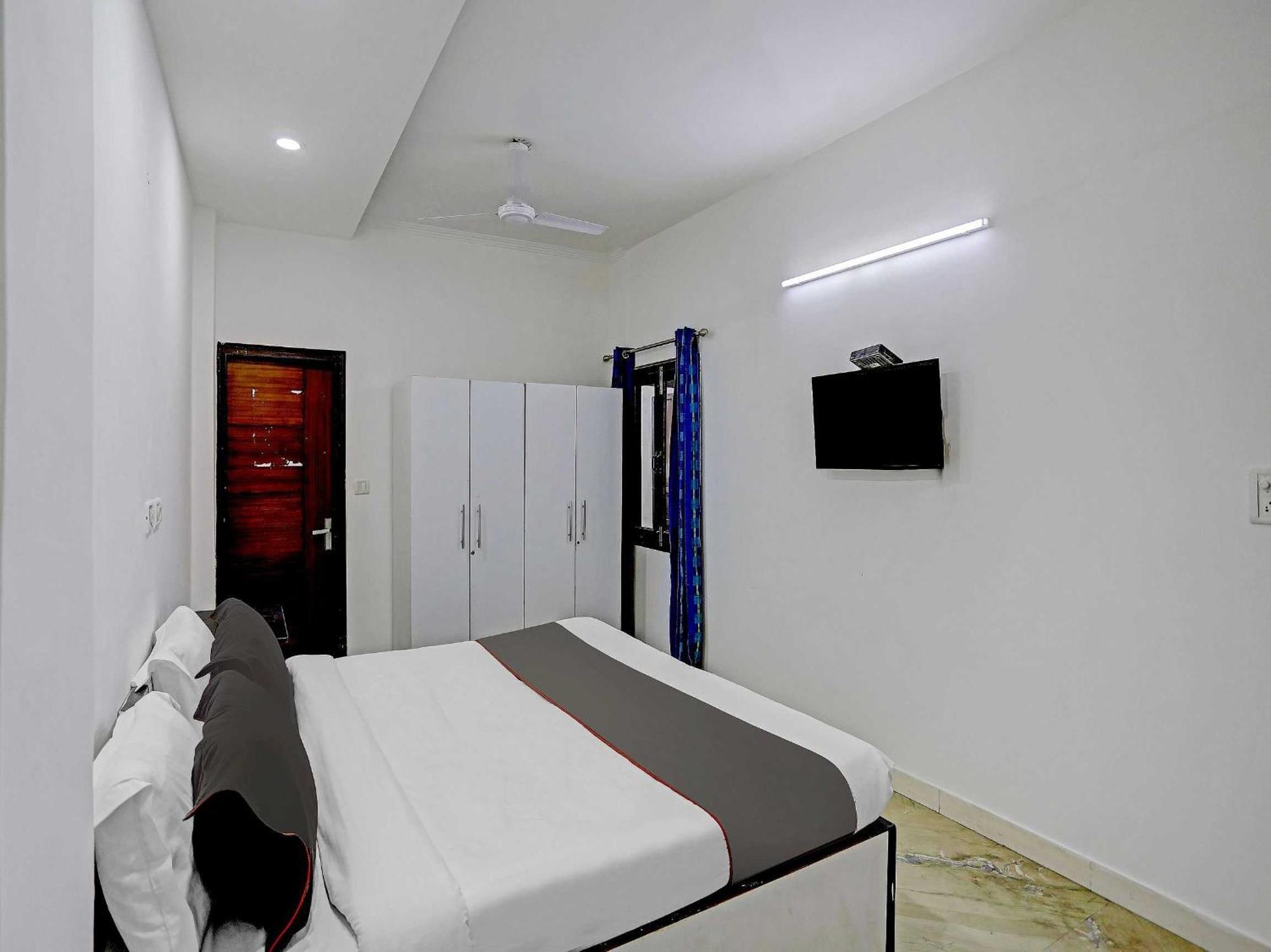 Hotel The Pinaki Residency 4*