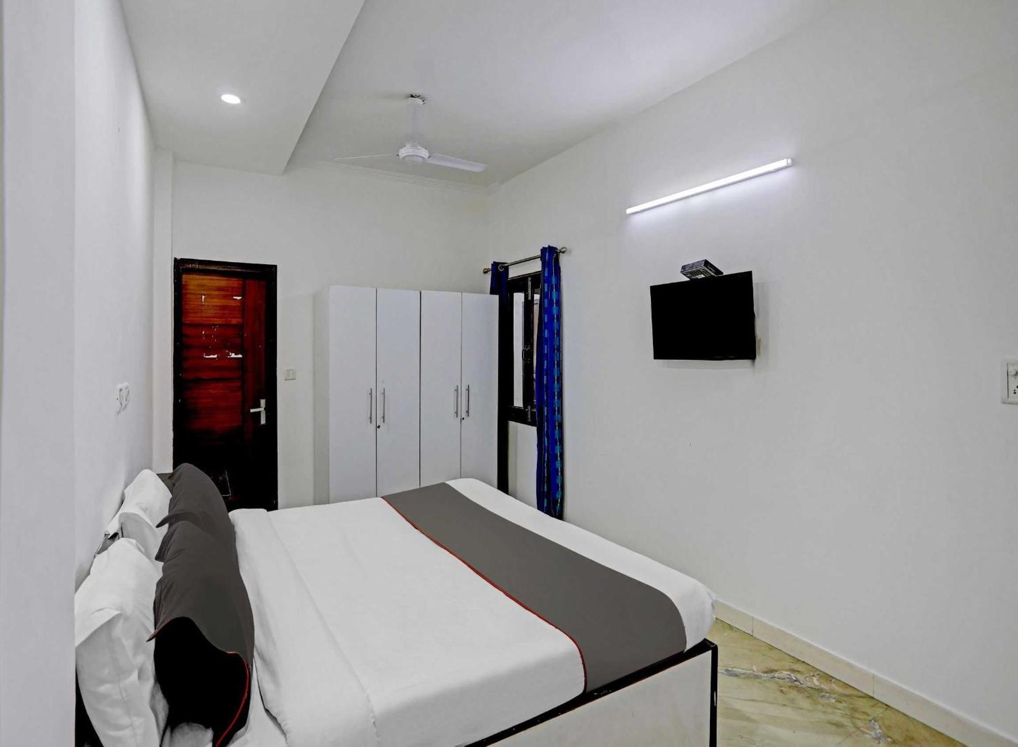Hotel The Pinaki Residency 4*