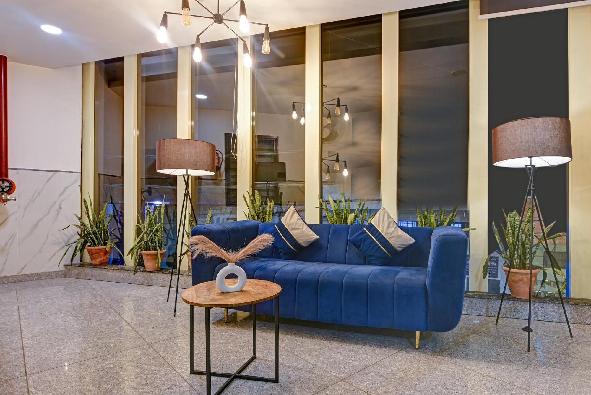 Gallivanto Hotel 3*