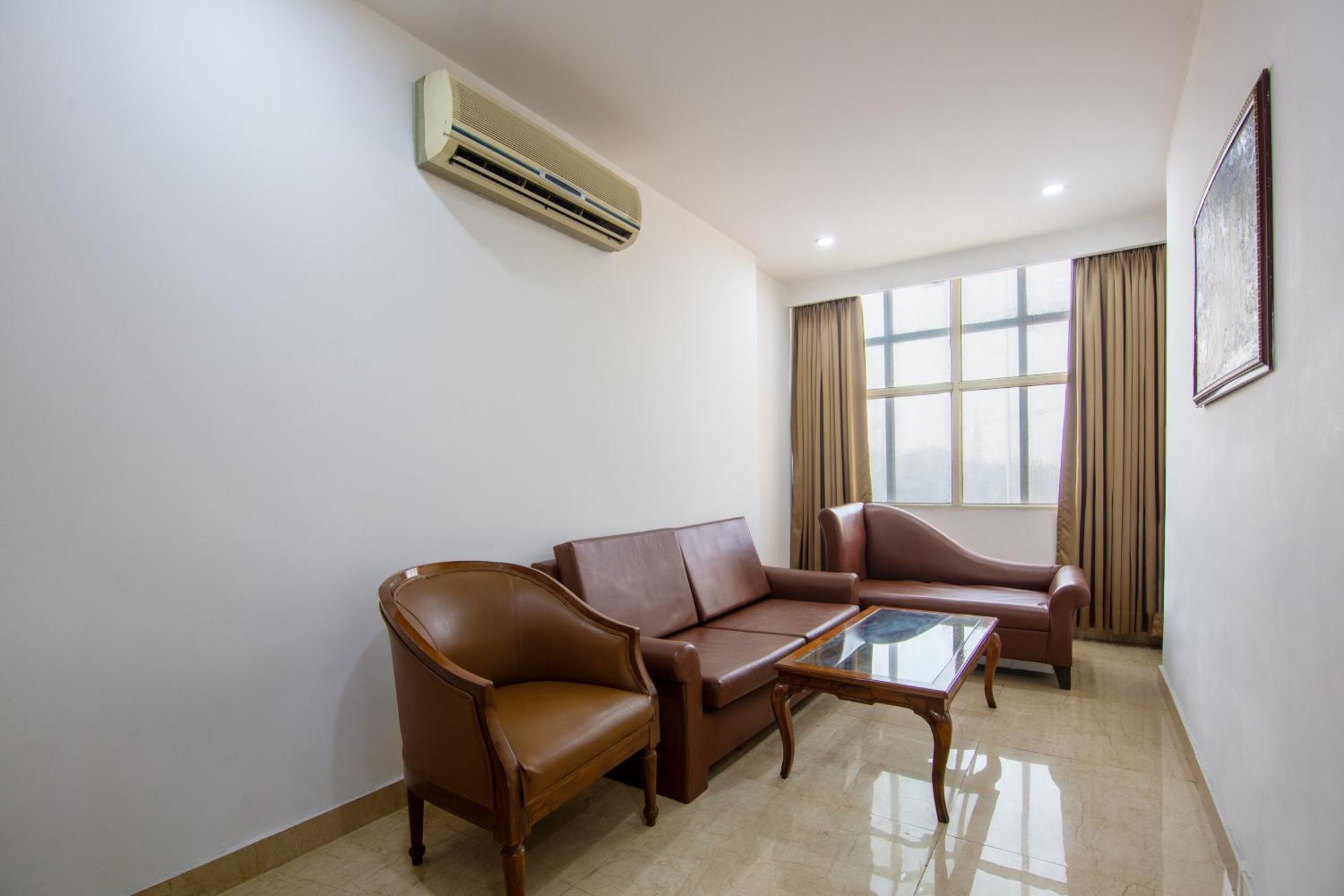 Lohmod At National Highway 8 - Free Airport Transffer Hotel New Delhi