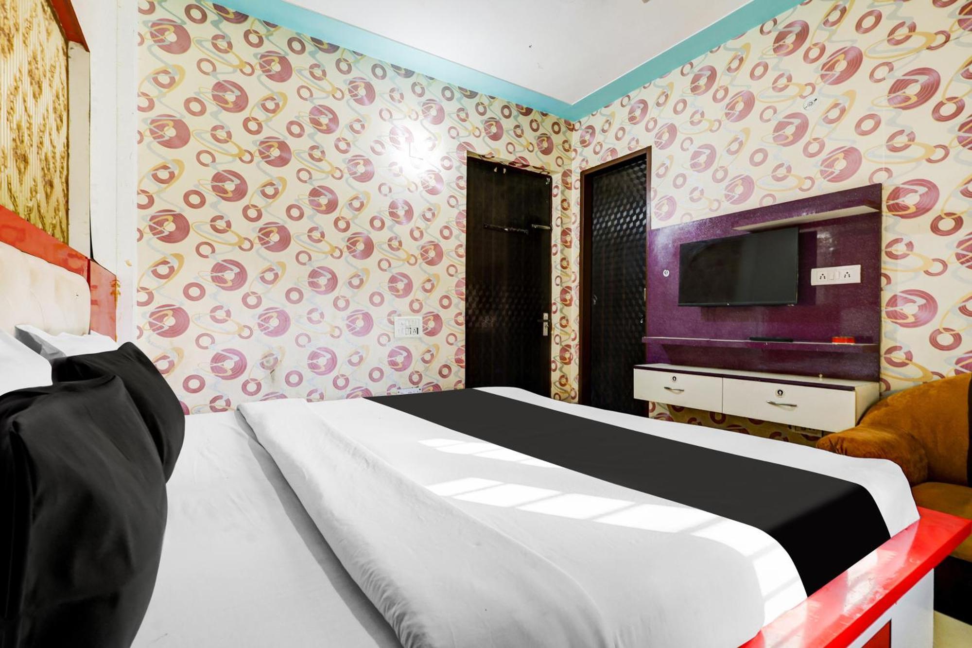 Super O Star Residency Hotel Najafgarh