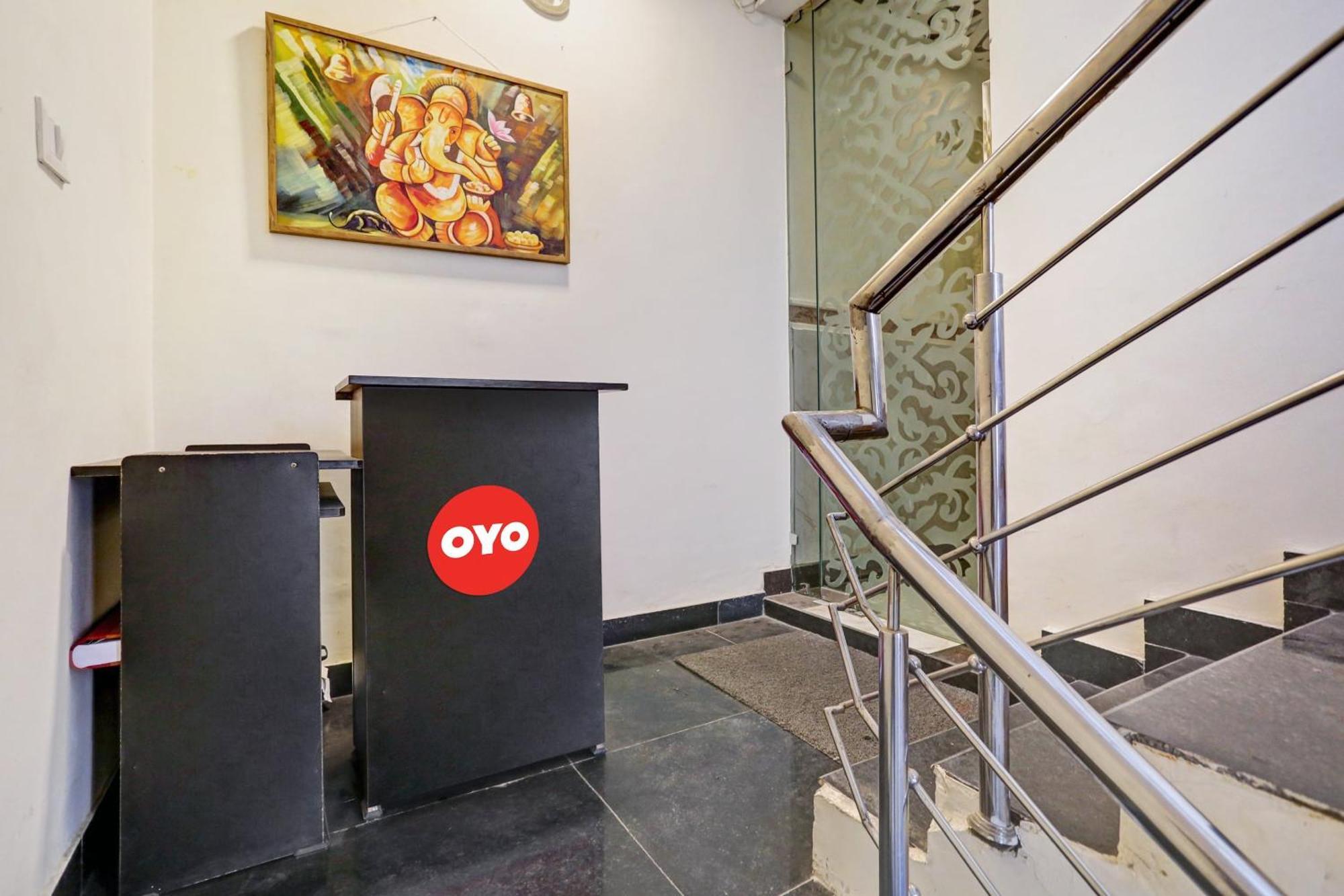 Hotel O Welcome Near Dlf Avenue Saket 4*