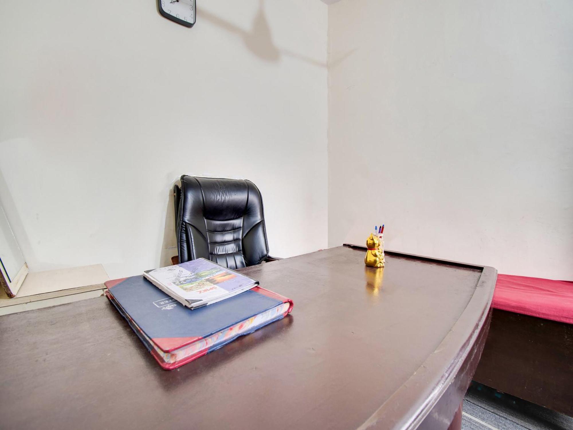 Hotel O D.R Guest Inn Hotel 3*
