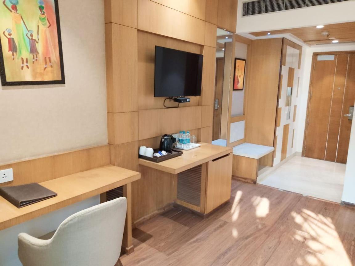 The Nikunj Hotel New Delhi