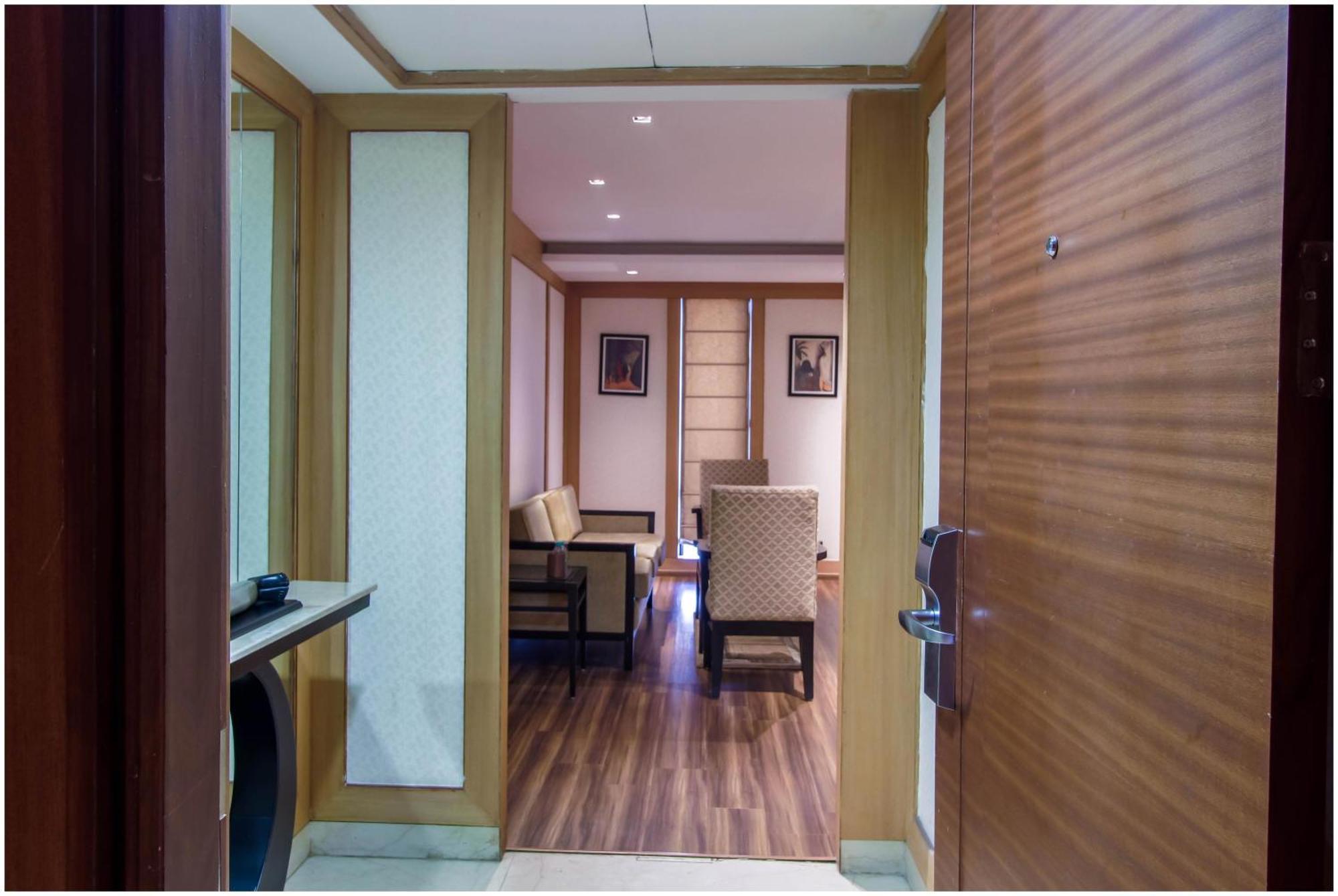 The Nikunj New Delhi