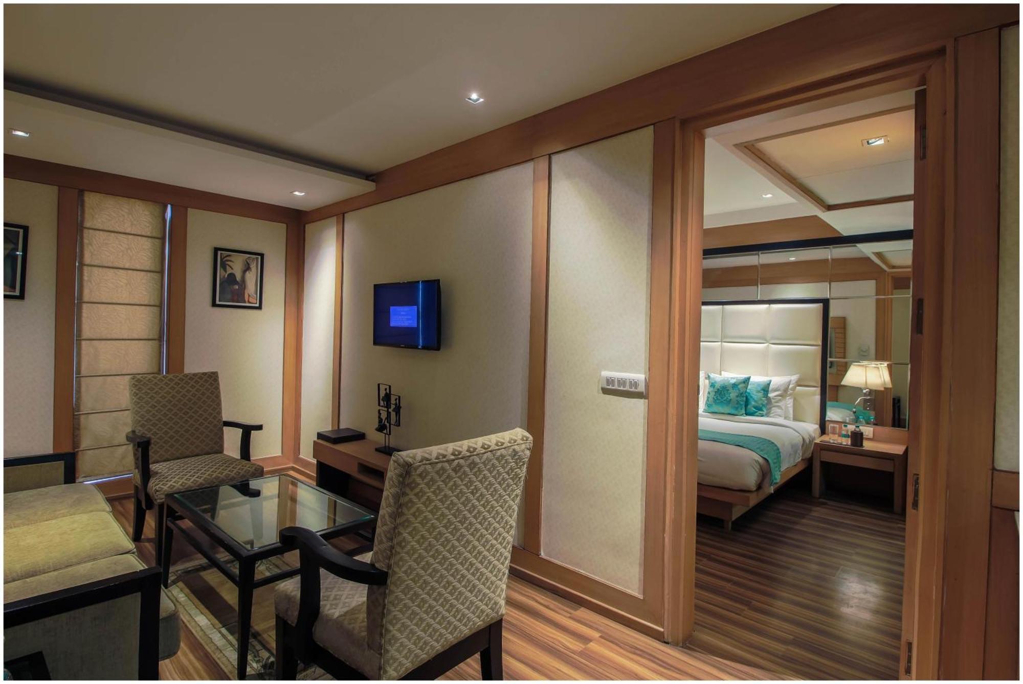 The Nikunj Hotel New Delhi