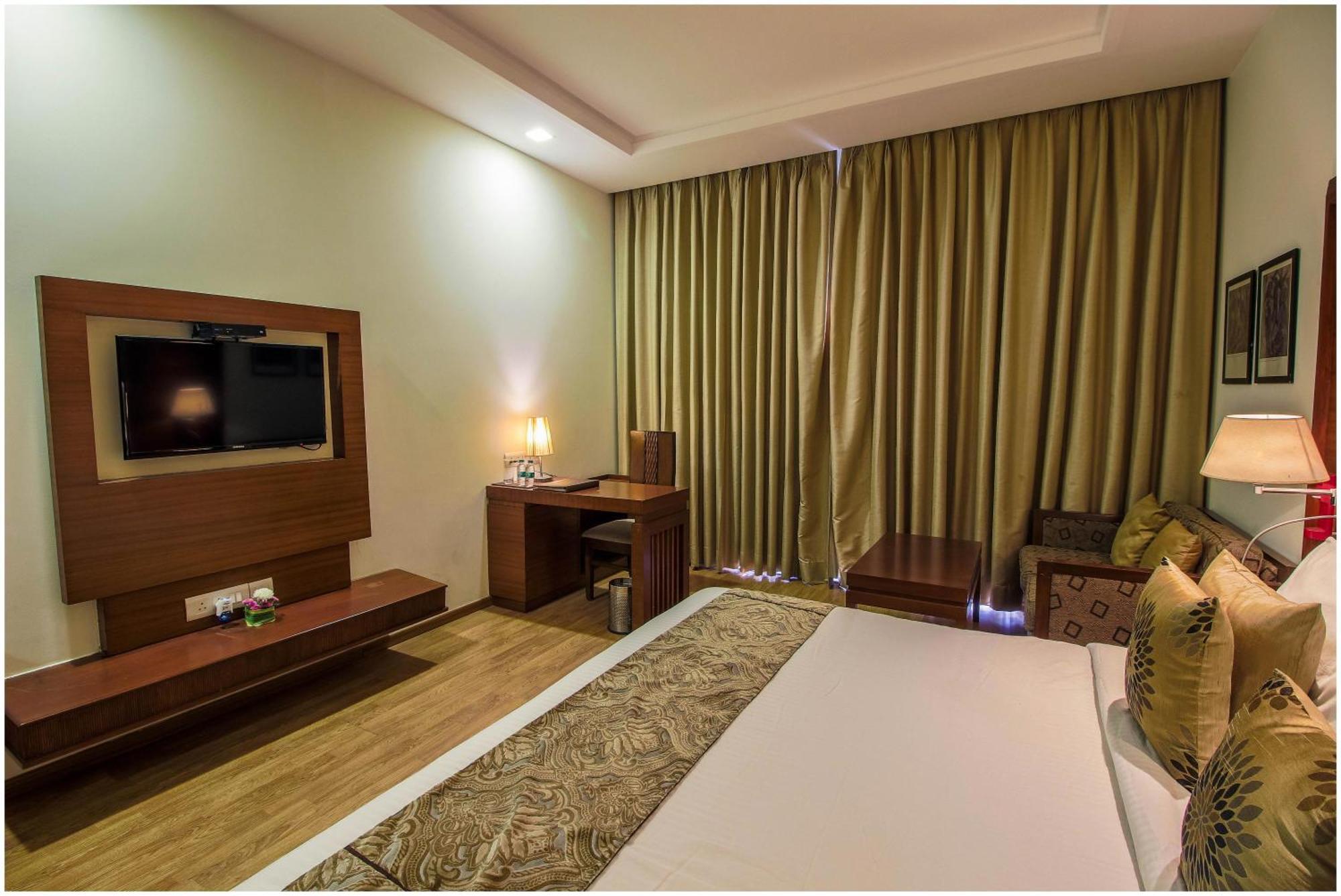 Hotel The Nikunj New Delhi