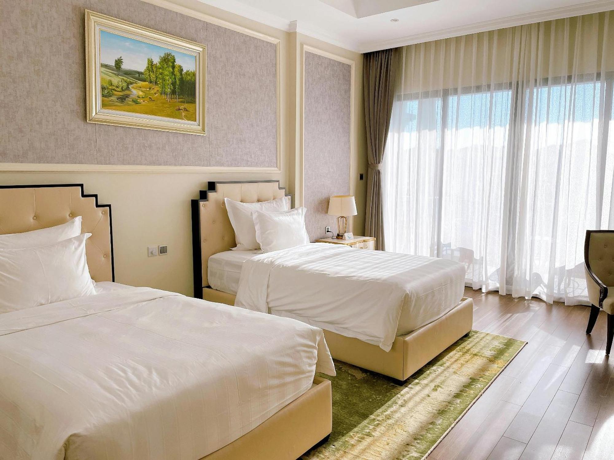 Plaza City Lite Hotel 4*