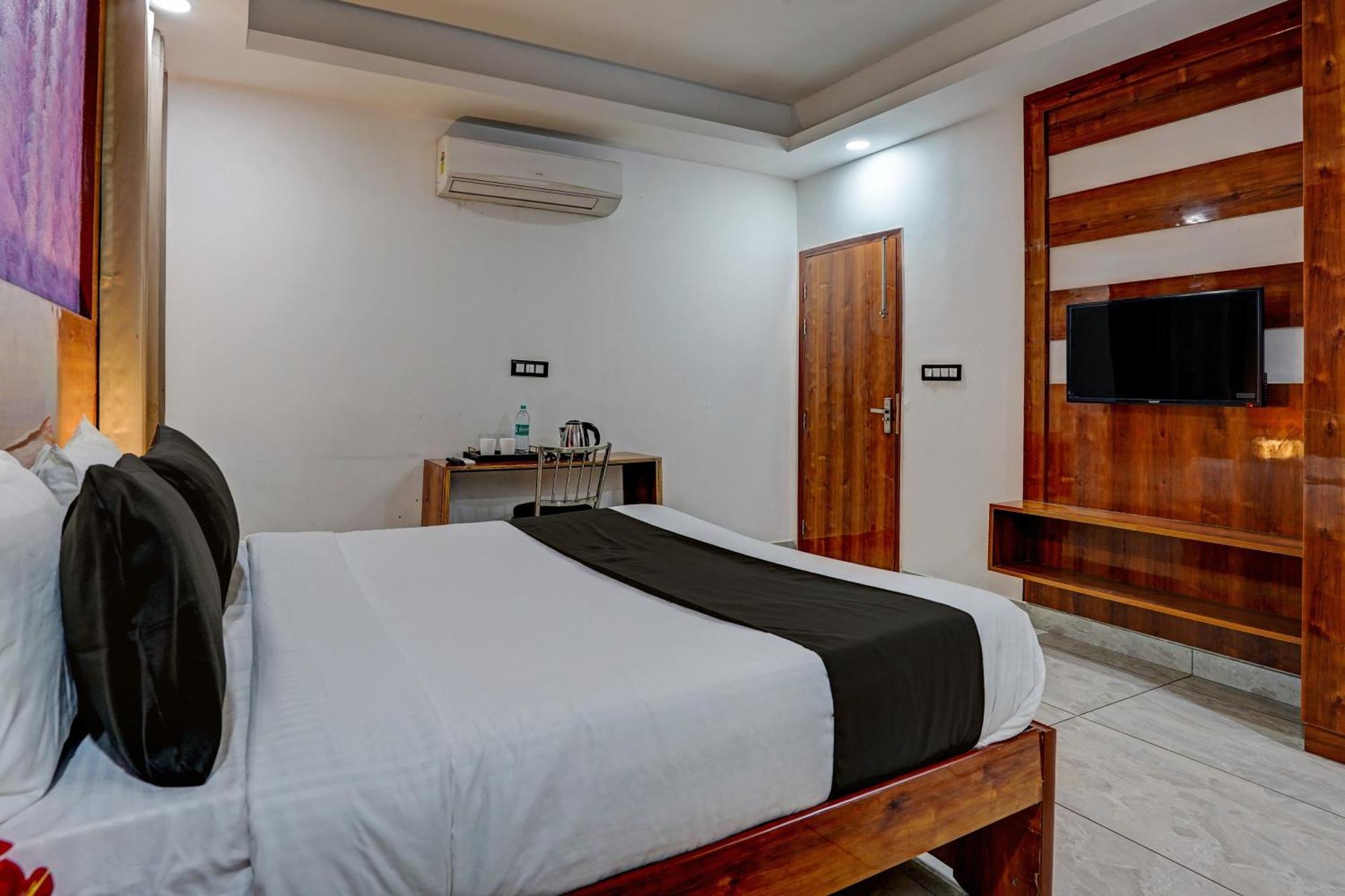 Hotel Caves International Near Igi Airport Delhi