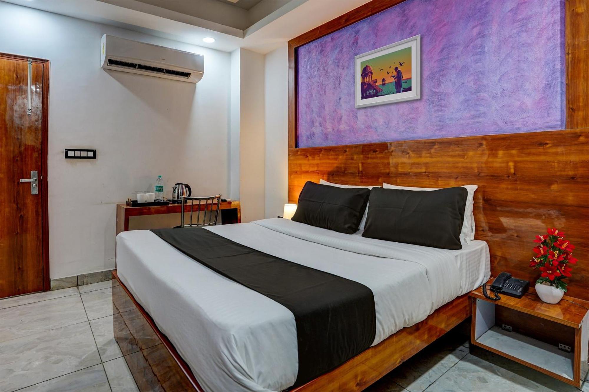 Caves International Near Igi Airport Delhi Hotel