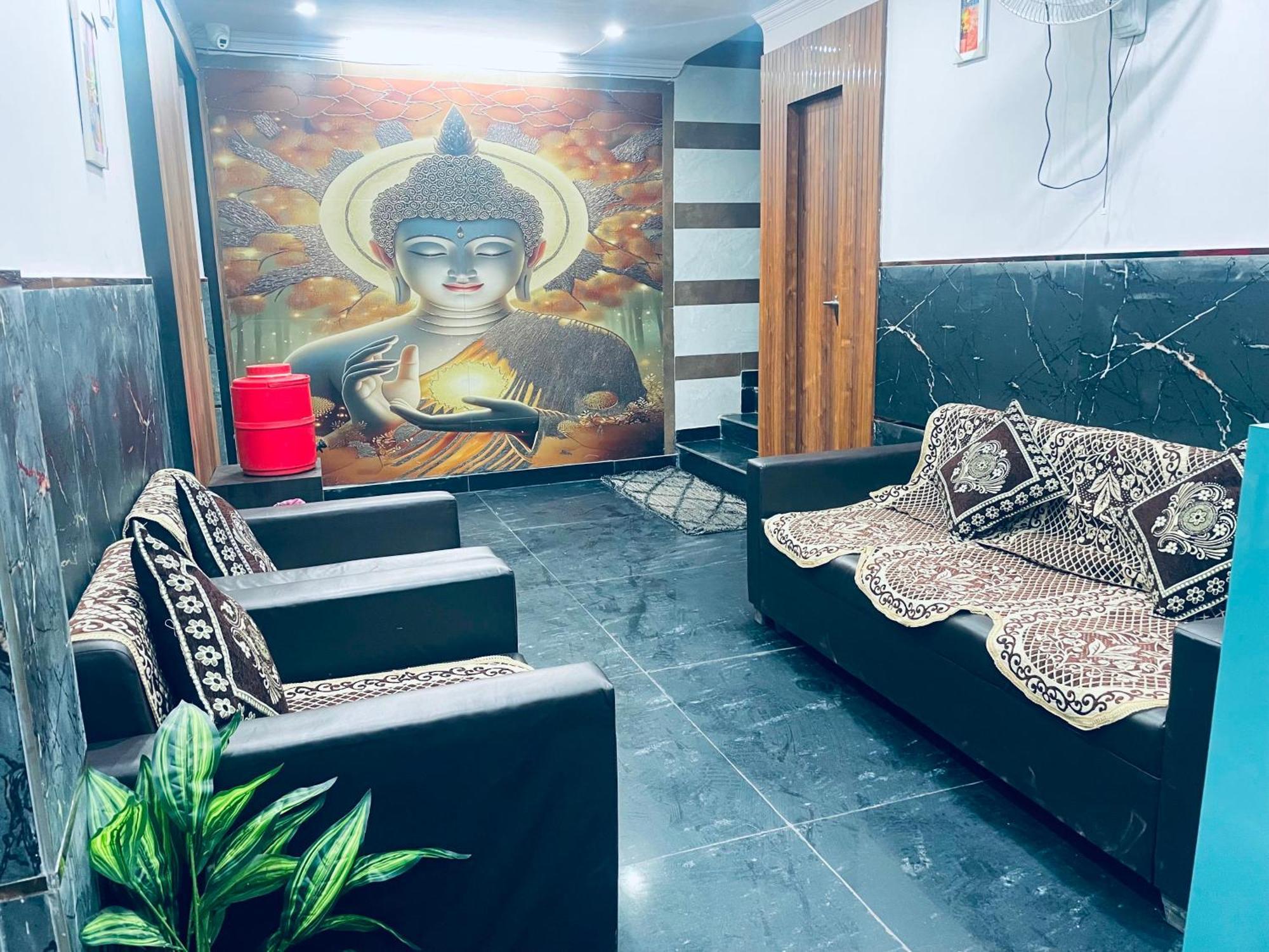 Hotel O Ajeet Homestay