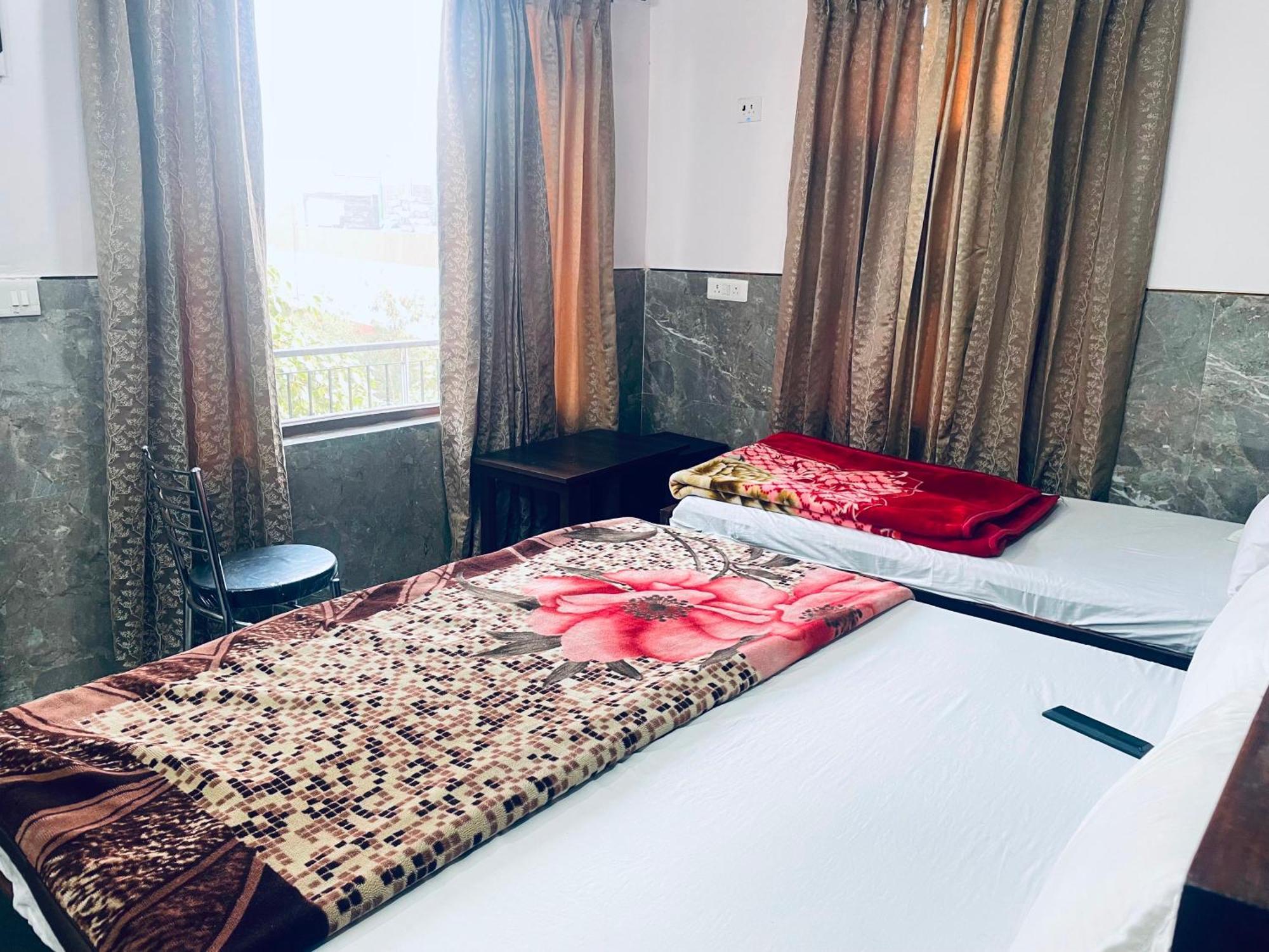 Hotel O Ajeet Homestay Nova Deli