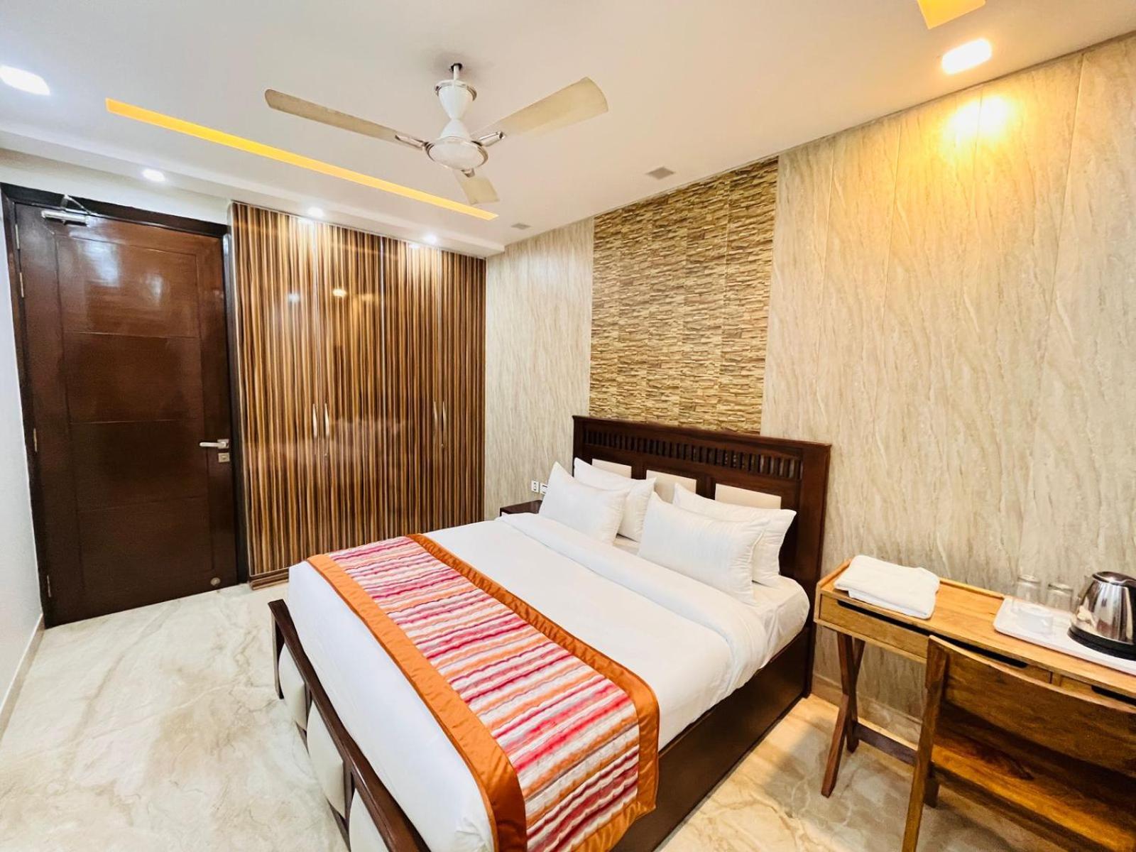 South Haven Residency Near Hauz Khas Hotel New Delhi