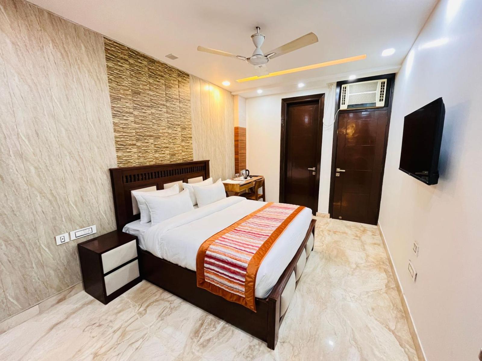 South Haven Residency Near Hauz Khas