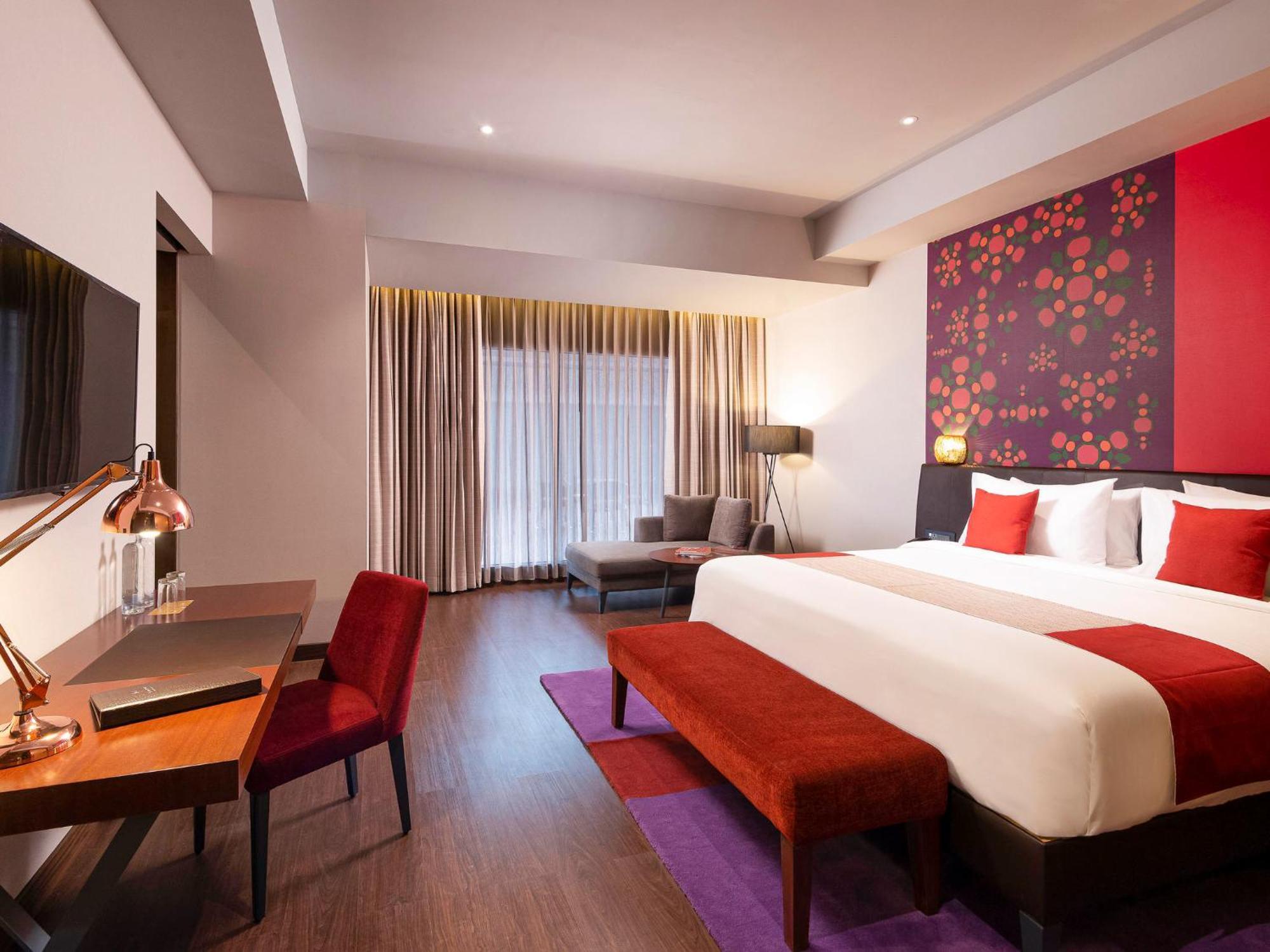 Hotel Pacefic Near Delhi Airport