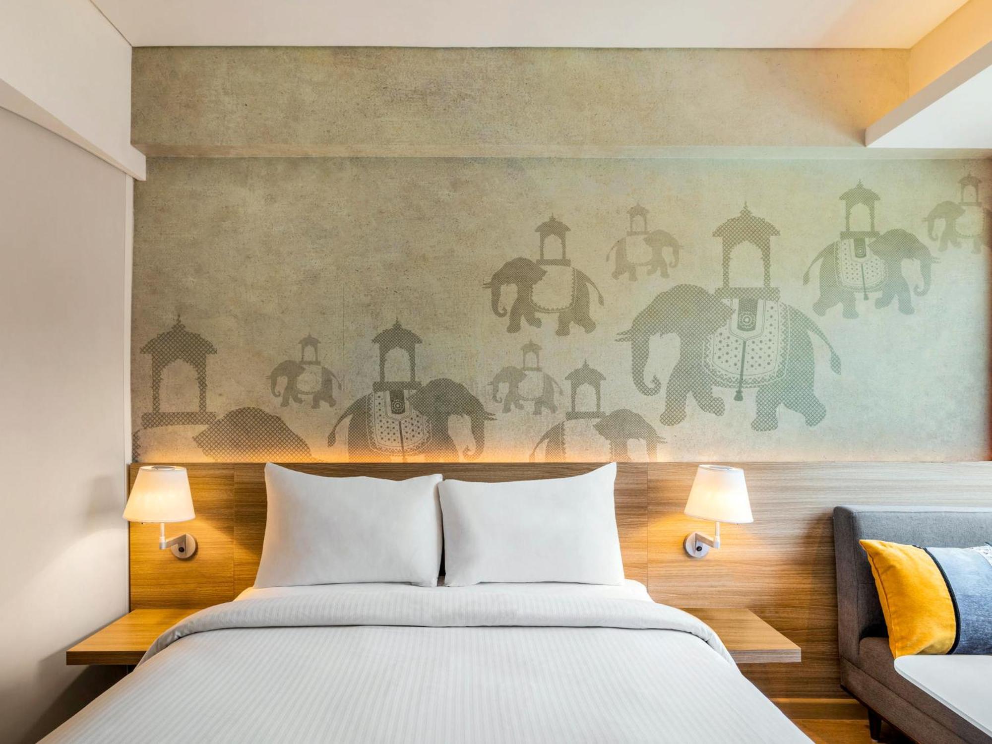 Pacefic Near Delhi Airport Hotel 4*