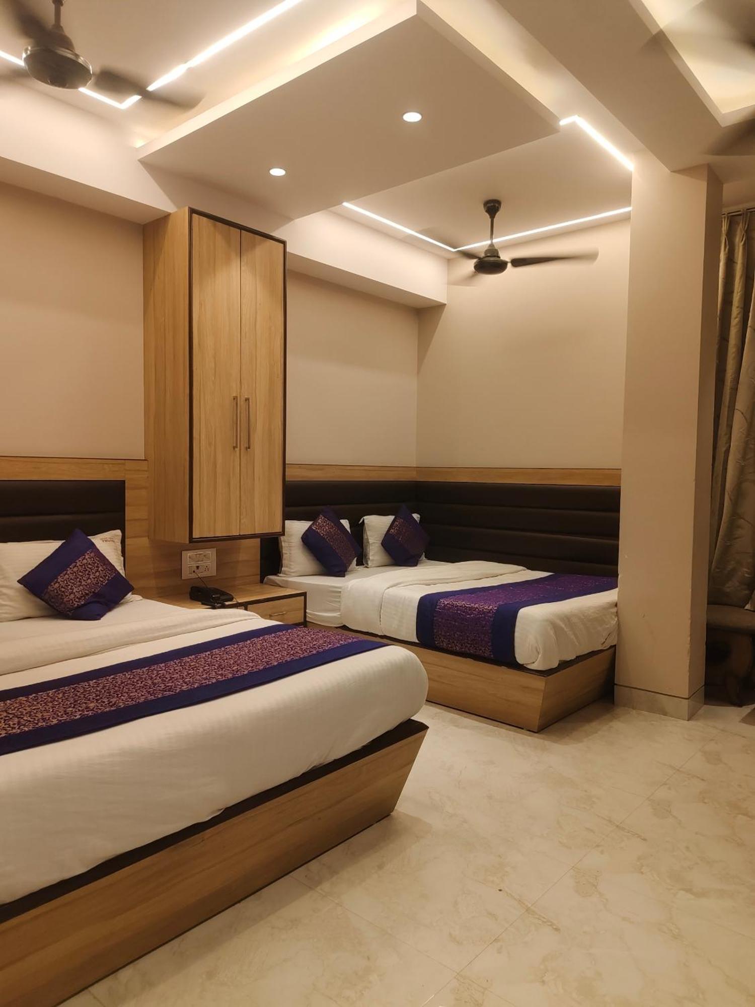 66 By A1rooms 5* New Delhi