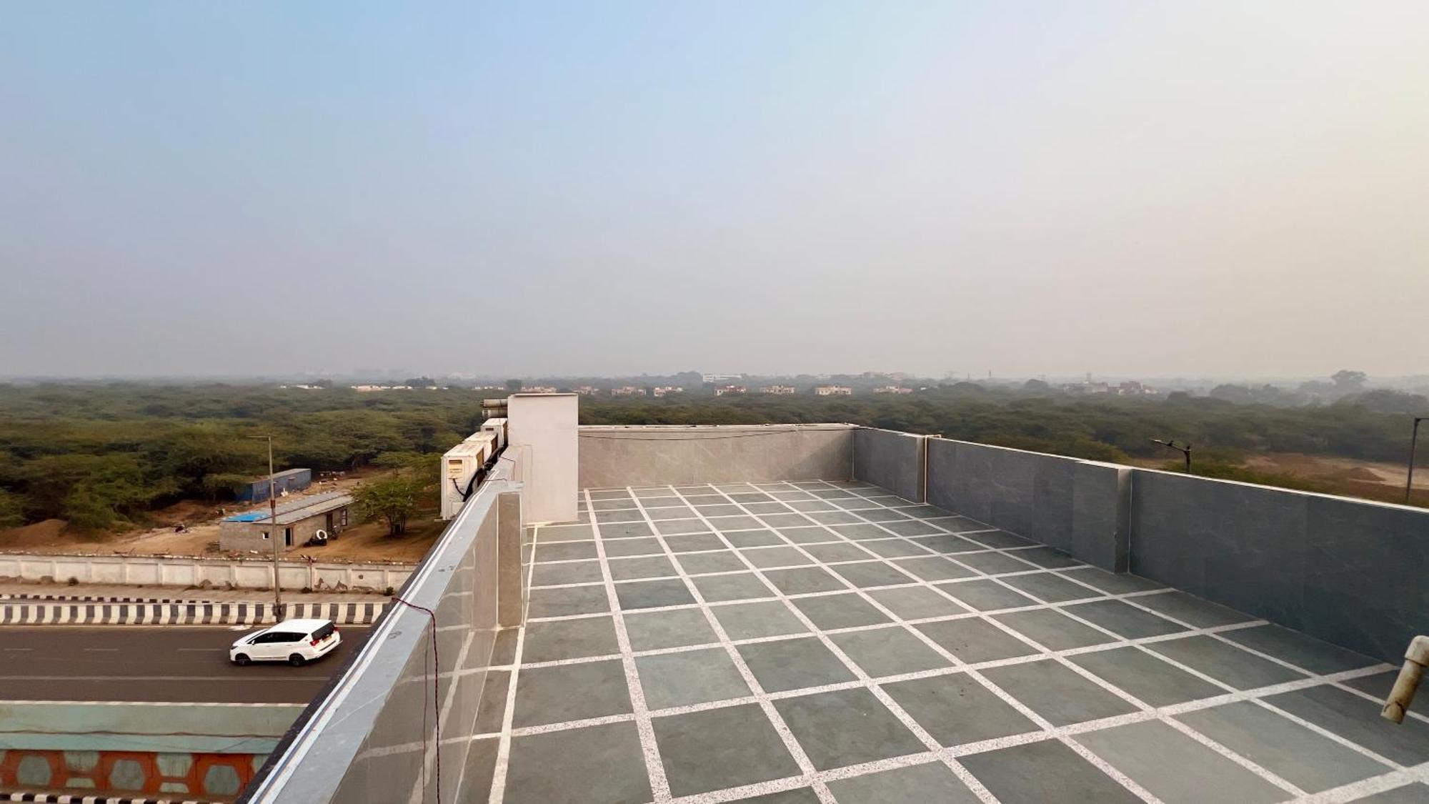 Aerovilla By Jmd Group Bed & Breakfast 3*