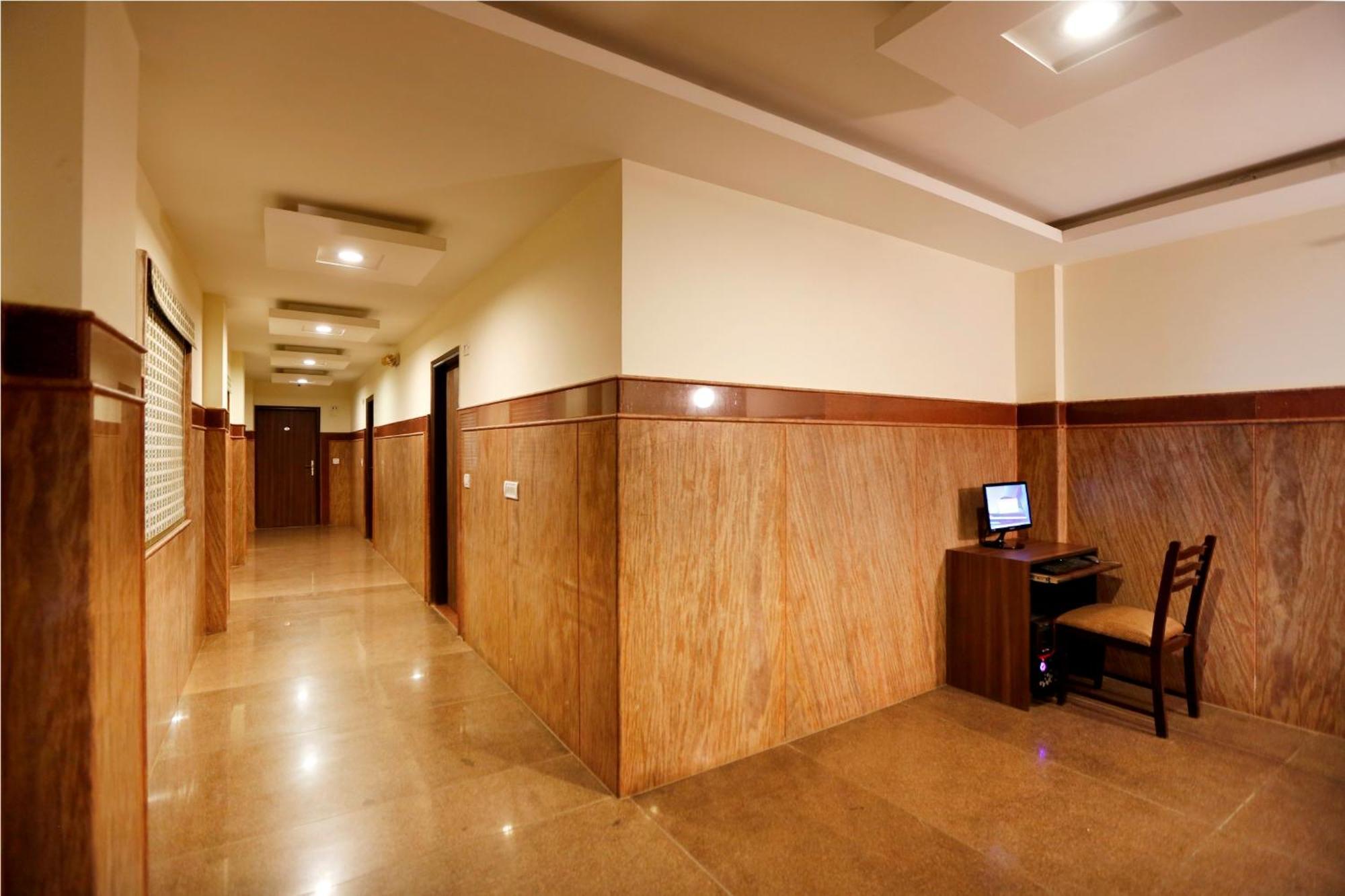 Hotel Airport Rts New Delhi