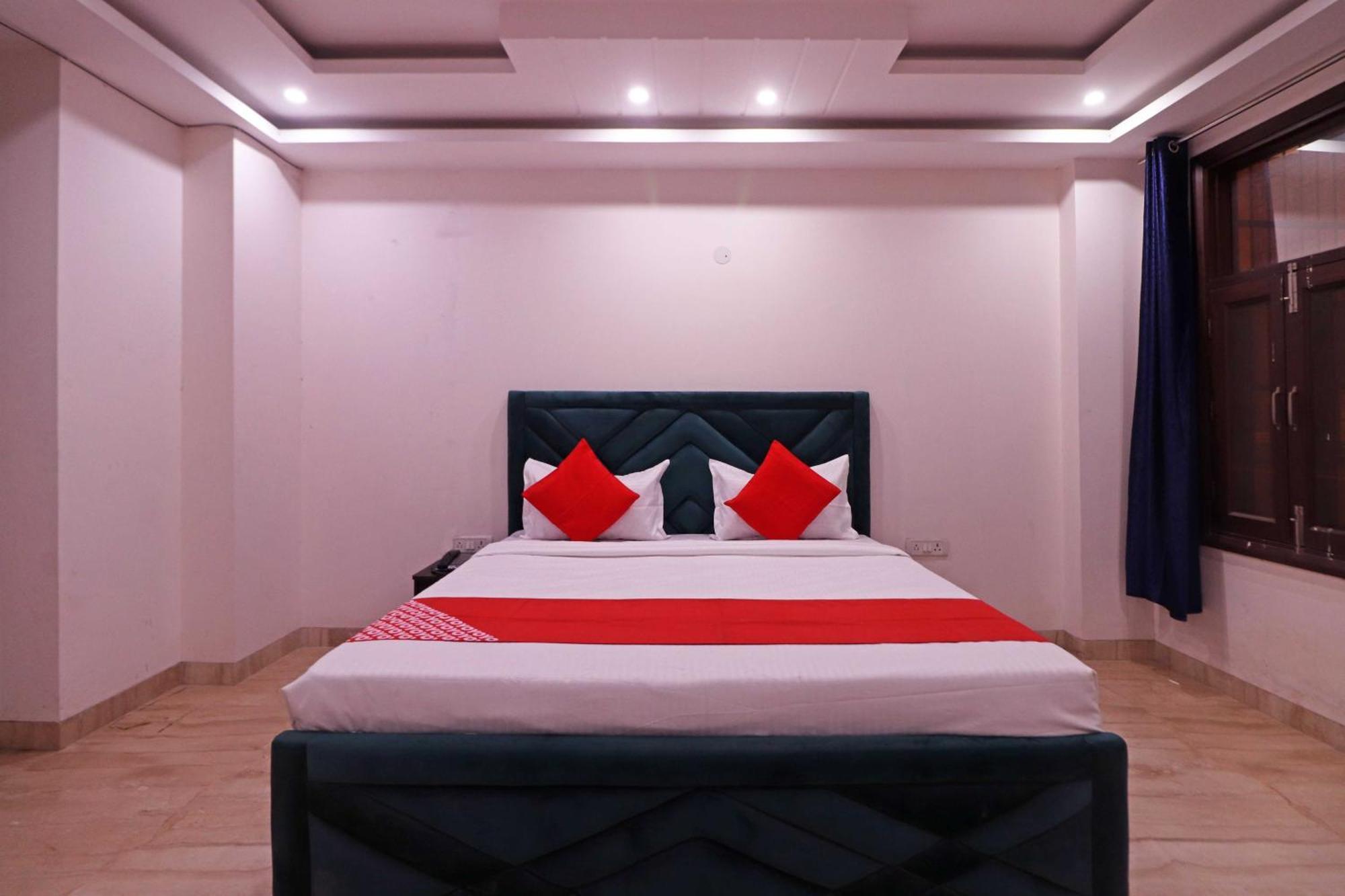 Hotel O Pari Residency New Delhi