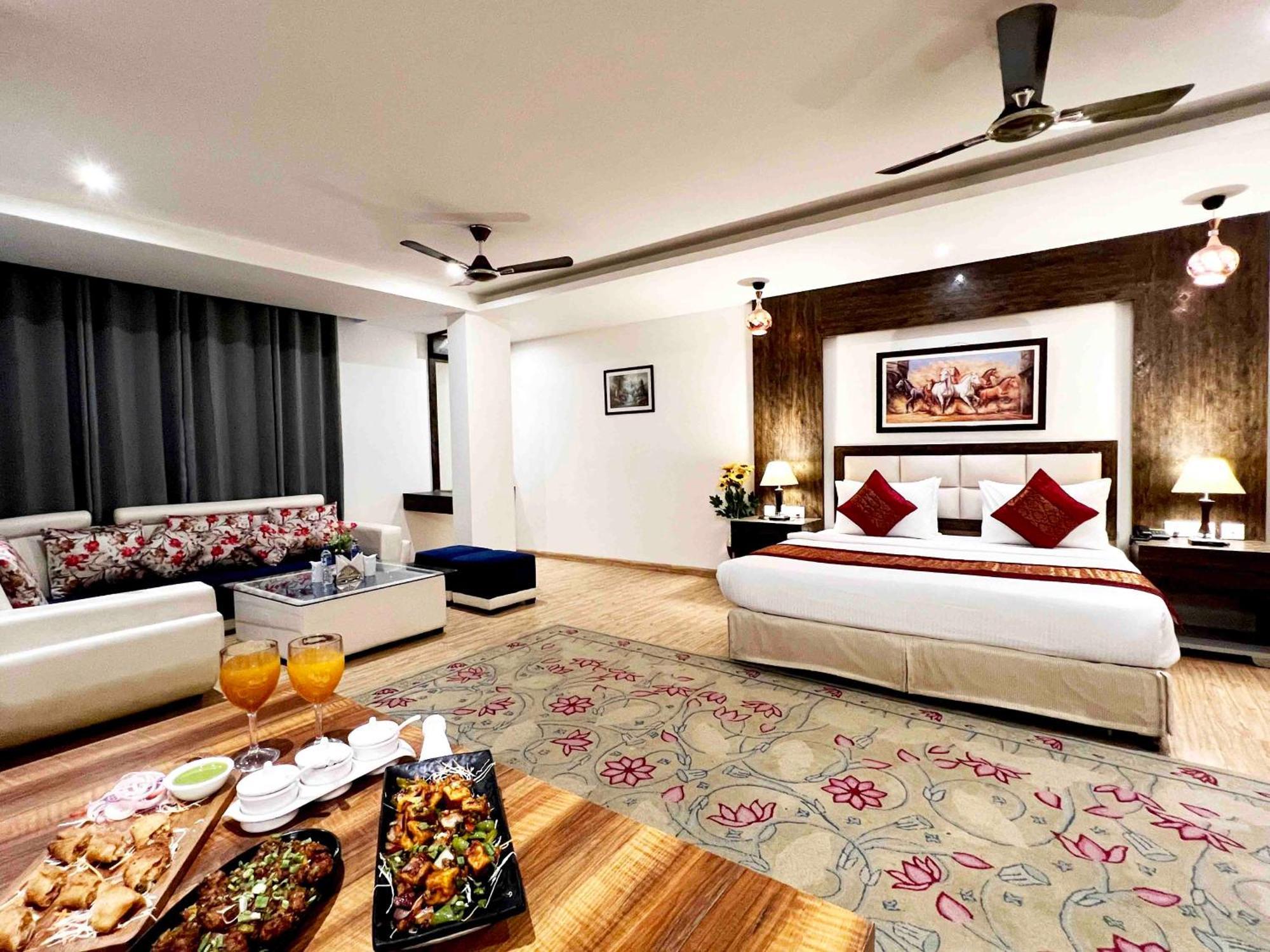 Shoba Estate Delhi Airport New Delhi