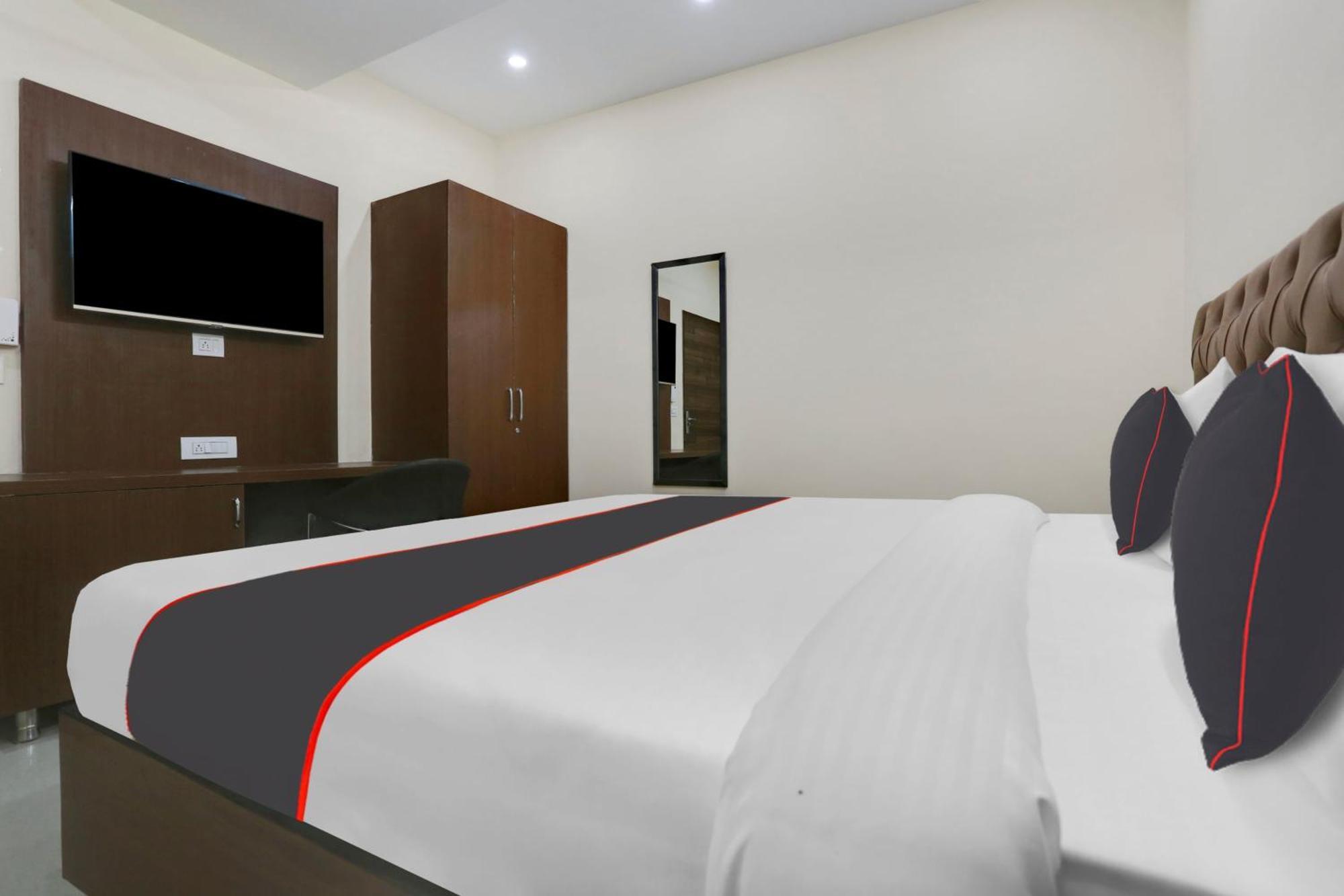 Hotel O Mannat Bhera Enclave